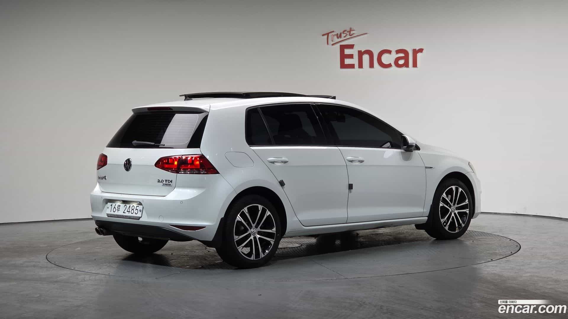 Golf Volkswagen 2015.0-OUTER-002