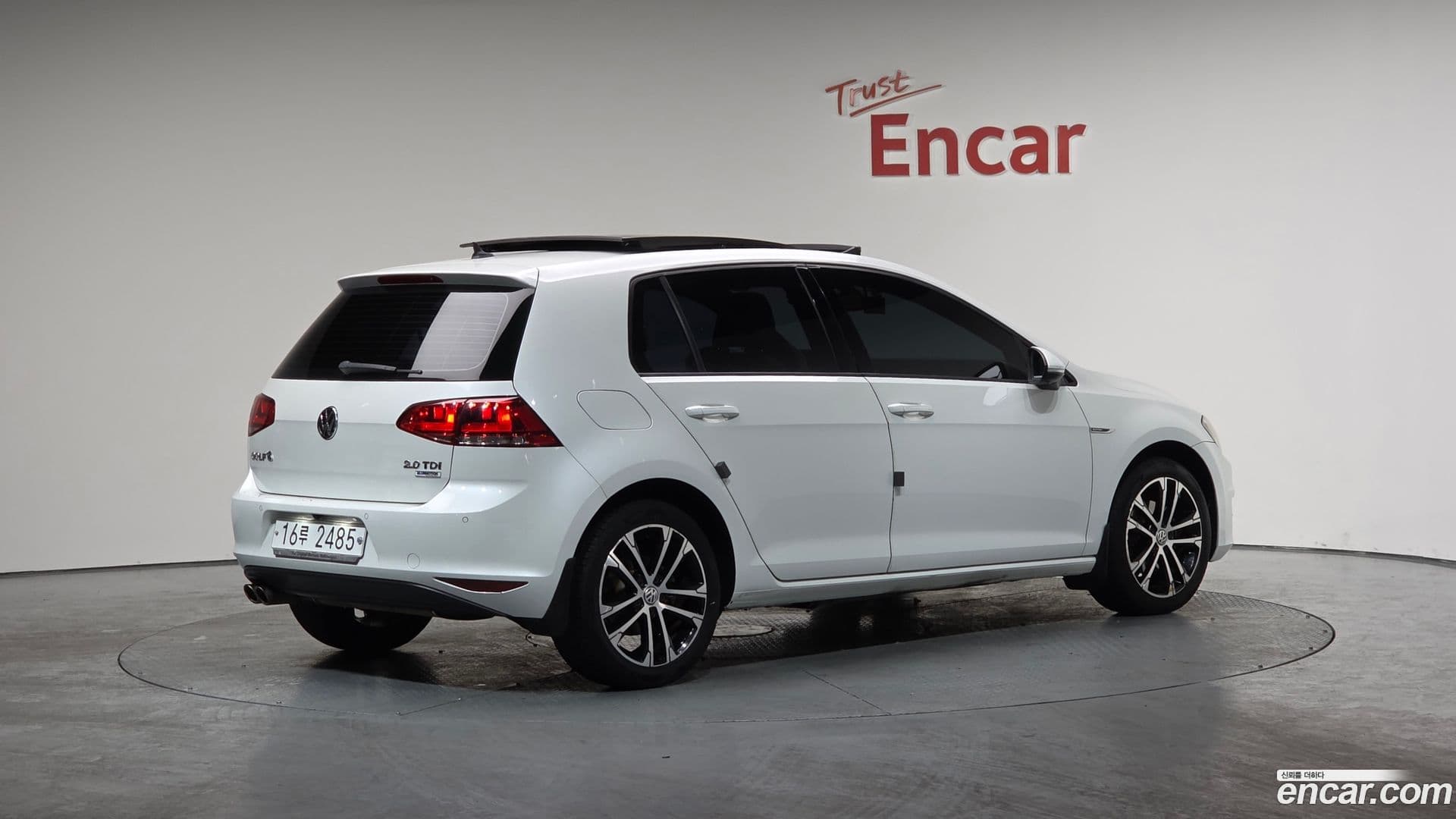 Main__Slider__Photo:Golf Volkswagen 2015.0-1