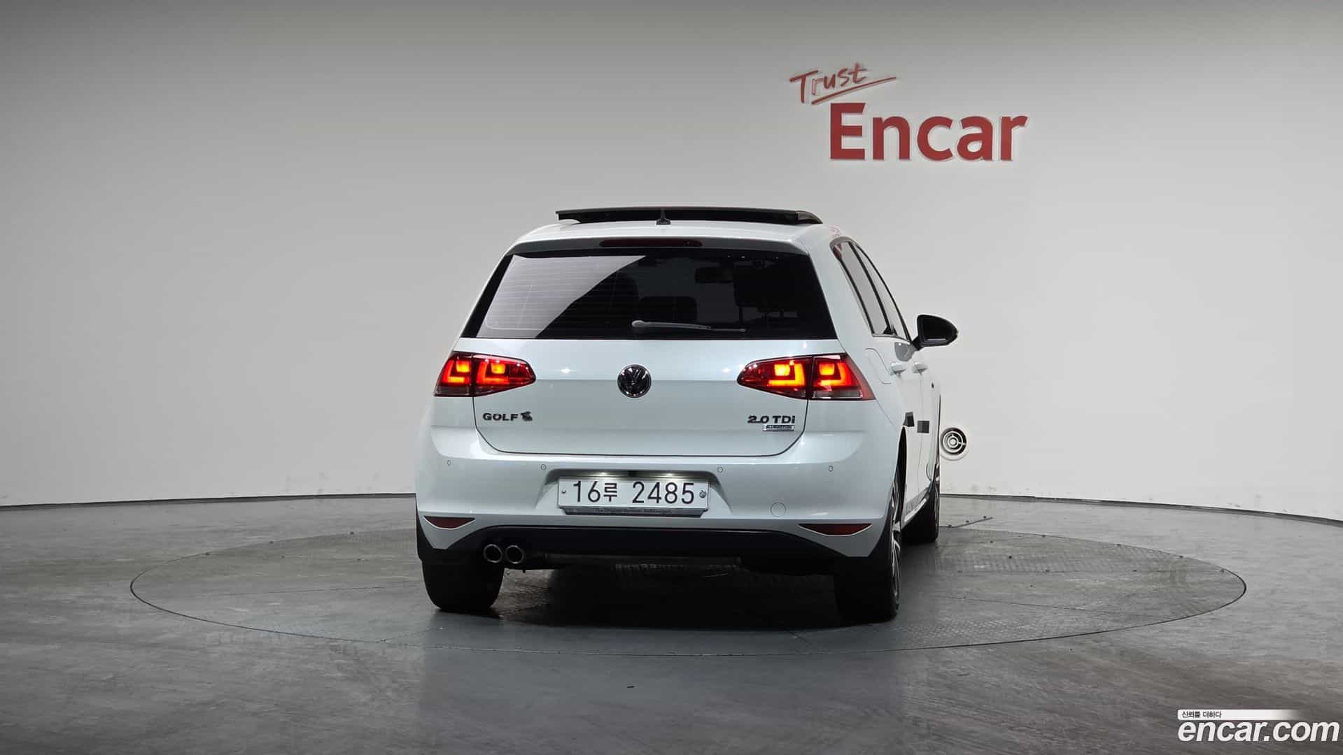 Golf Volkswagen 2015.0-OUTER-004