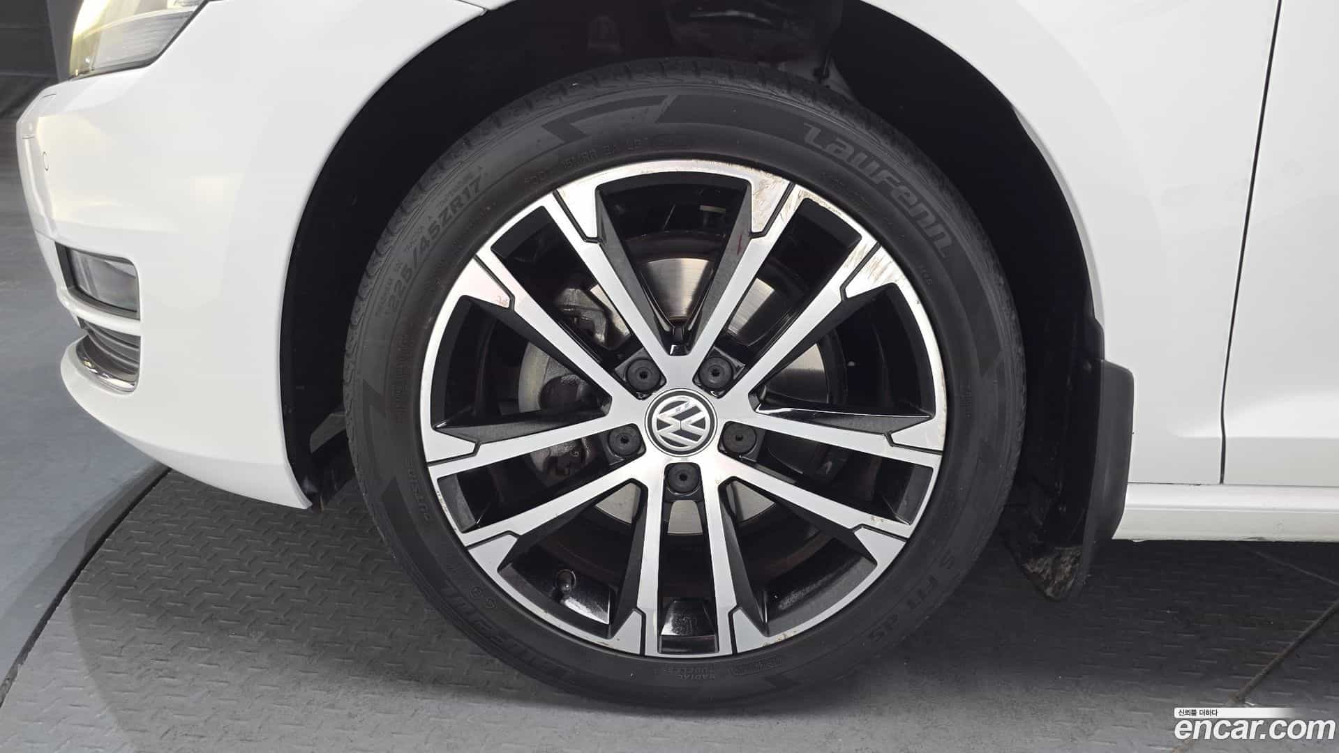 Golf Volkswagen 2015.0-OUTER-005