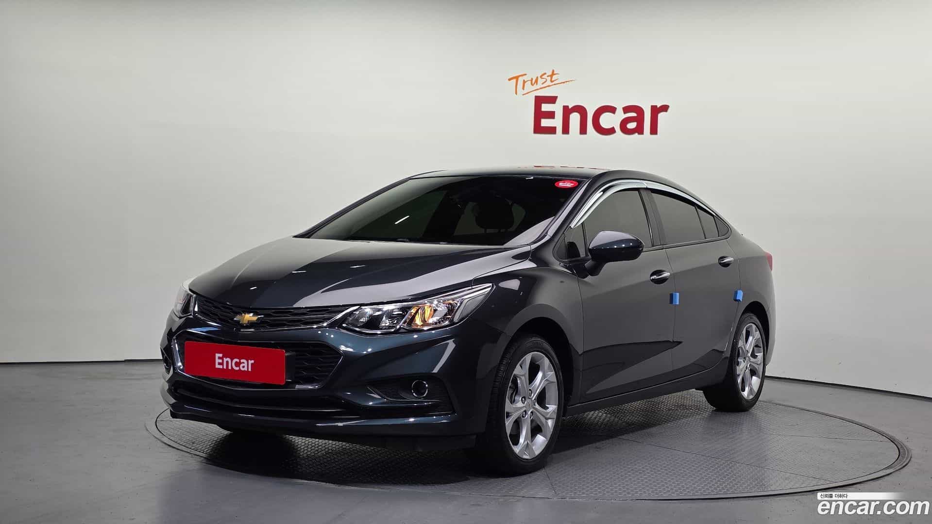 Cruze Chevrolet 2017.6-OUTER-001