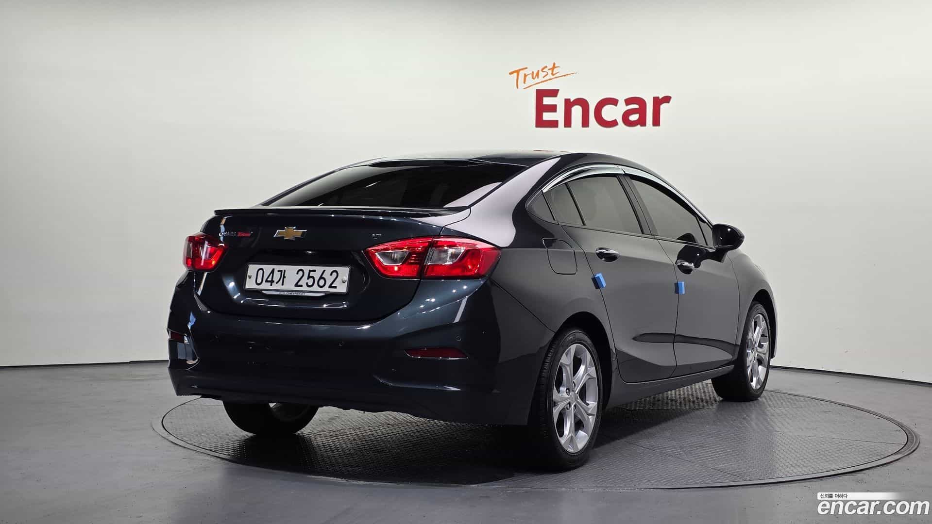 Cruze Chevrolet 2017.6-OUTER-002