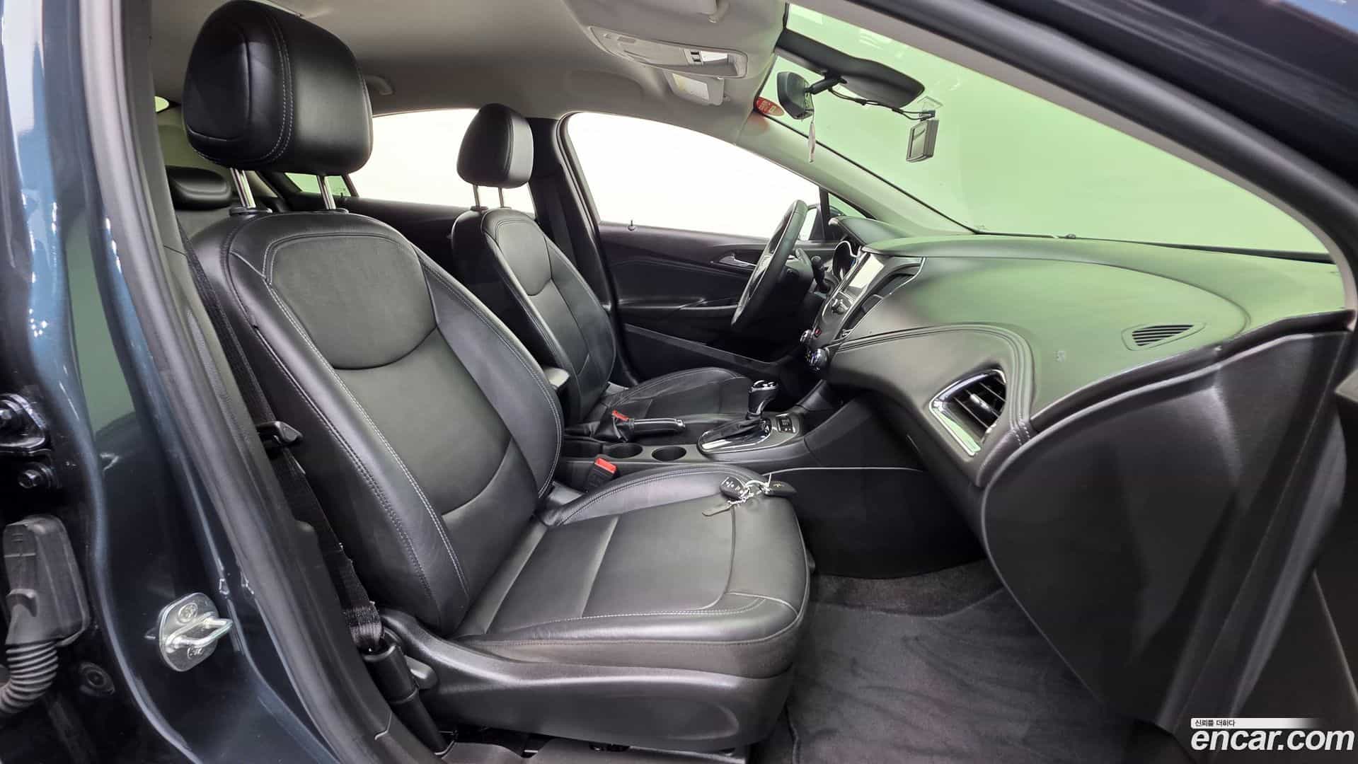 Cruze Chevrolet 2017.6-INNER-010