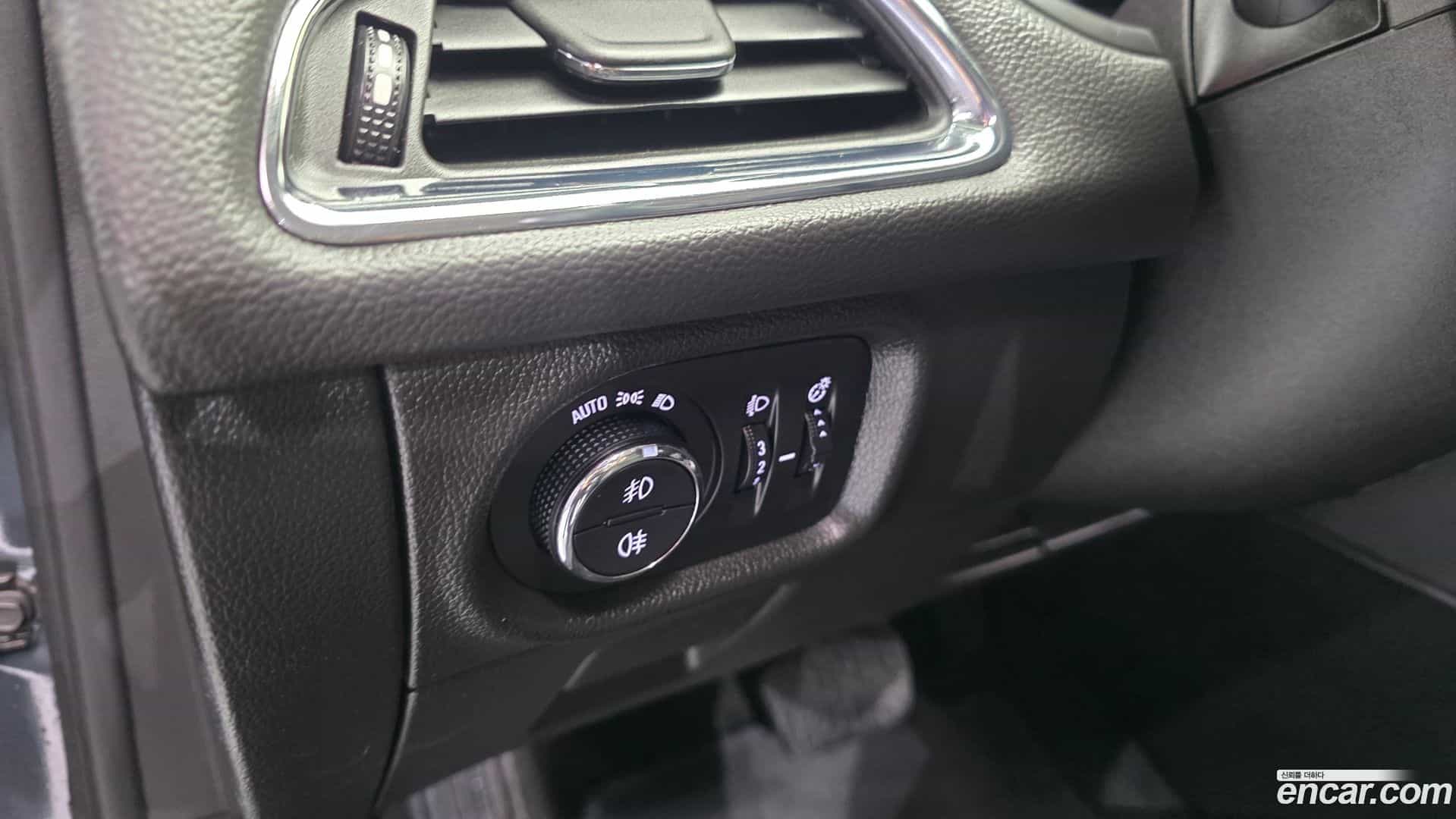 Cruze Chevrolet 2017.6-OPTION-017