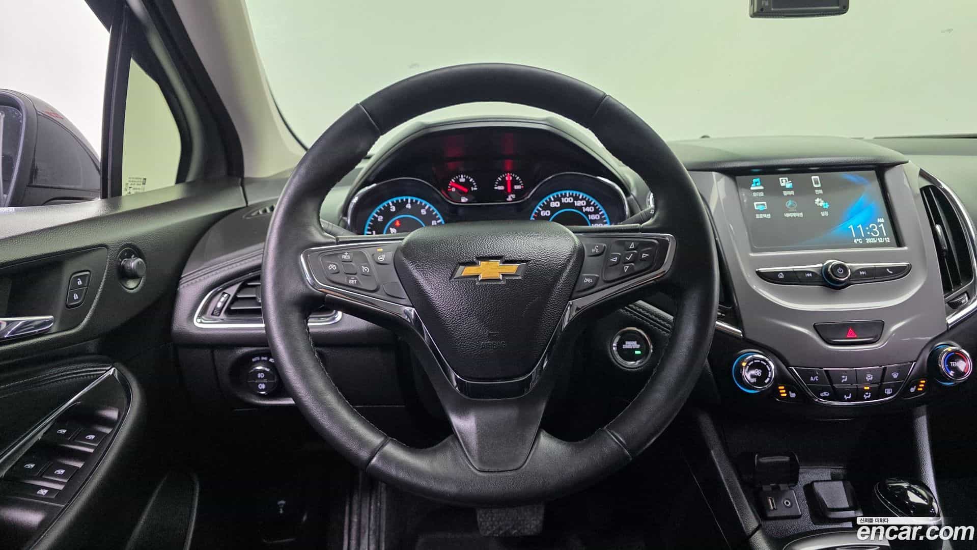 Cruze Chevrolet 2017.6-OPTION-018