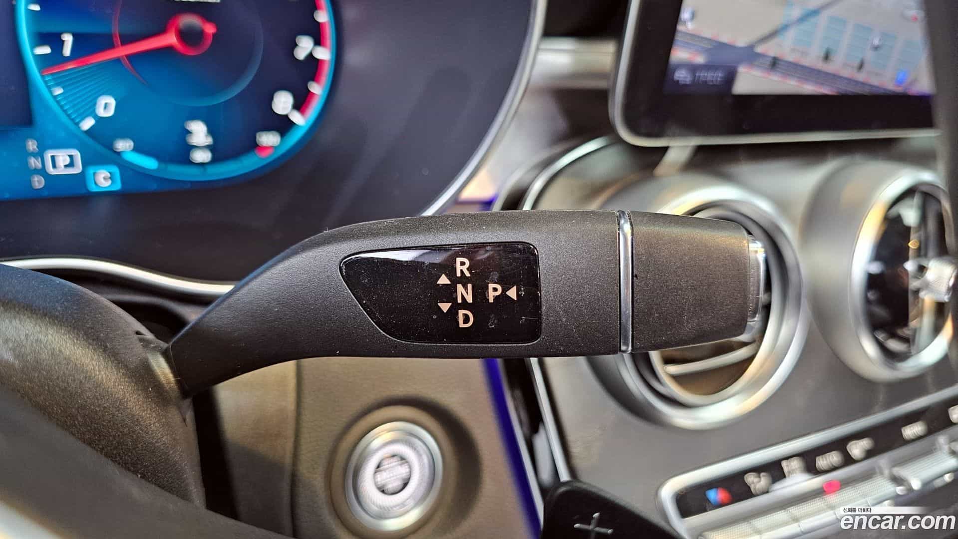 C-Class Mercedes-Benz 2021.1-INNER-009