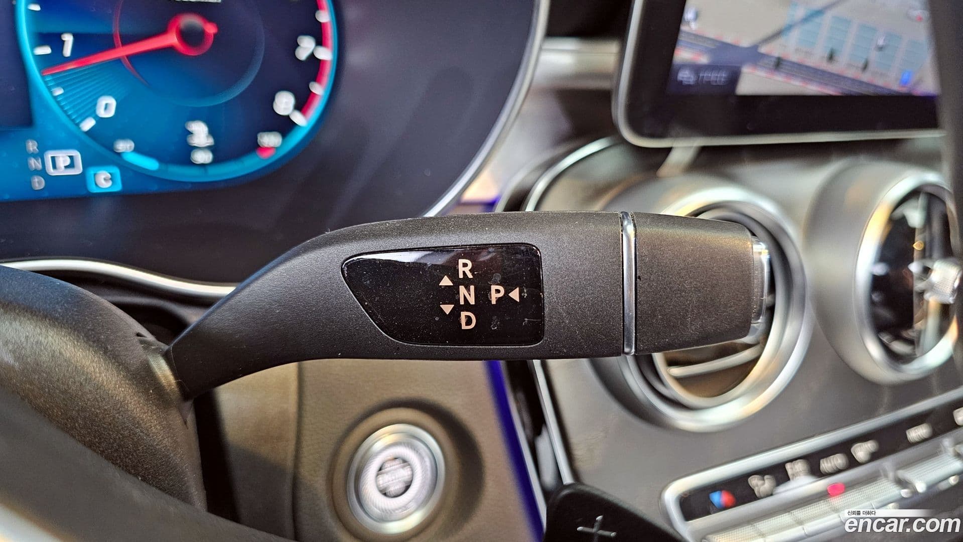 Main__Slider__Photo:C-Class Mercedes-Benz 2021.1-8