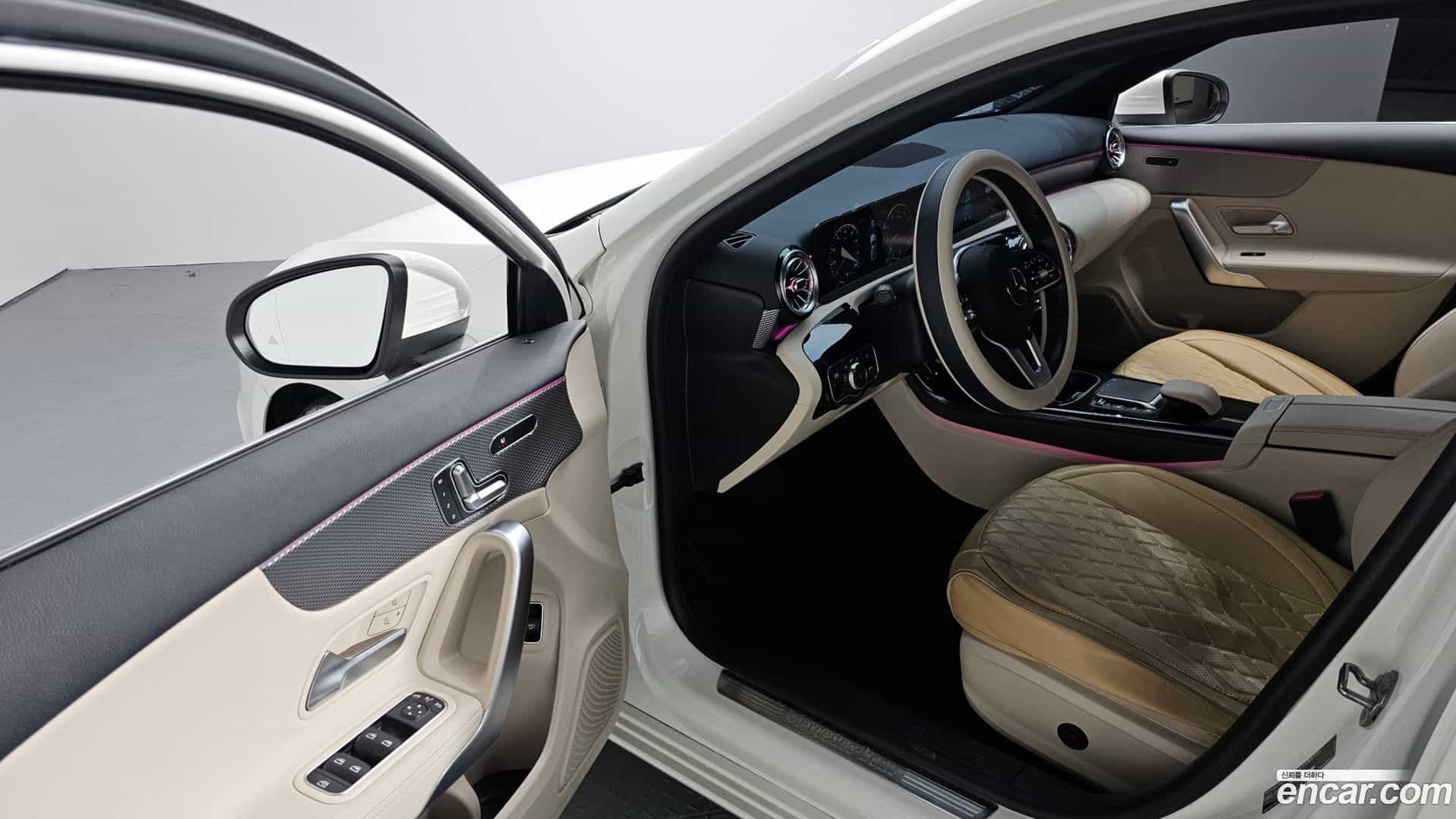 A-Class Mercedes-Benz 2021.2-OPTION-015