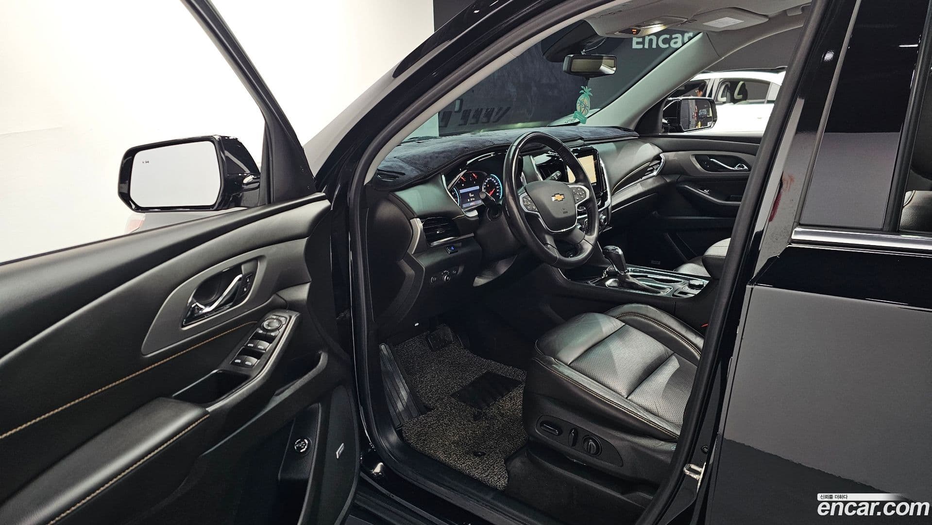 Main__Slider__Photo:Traverse Chevrolet 2020.11-10