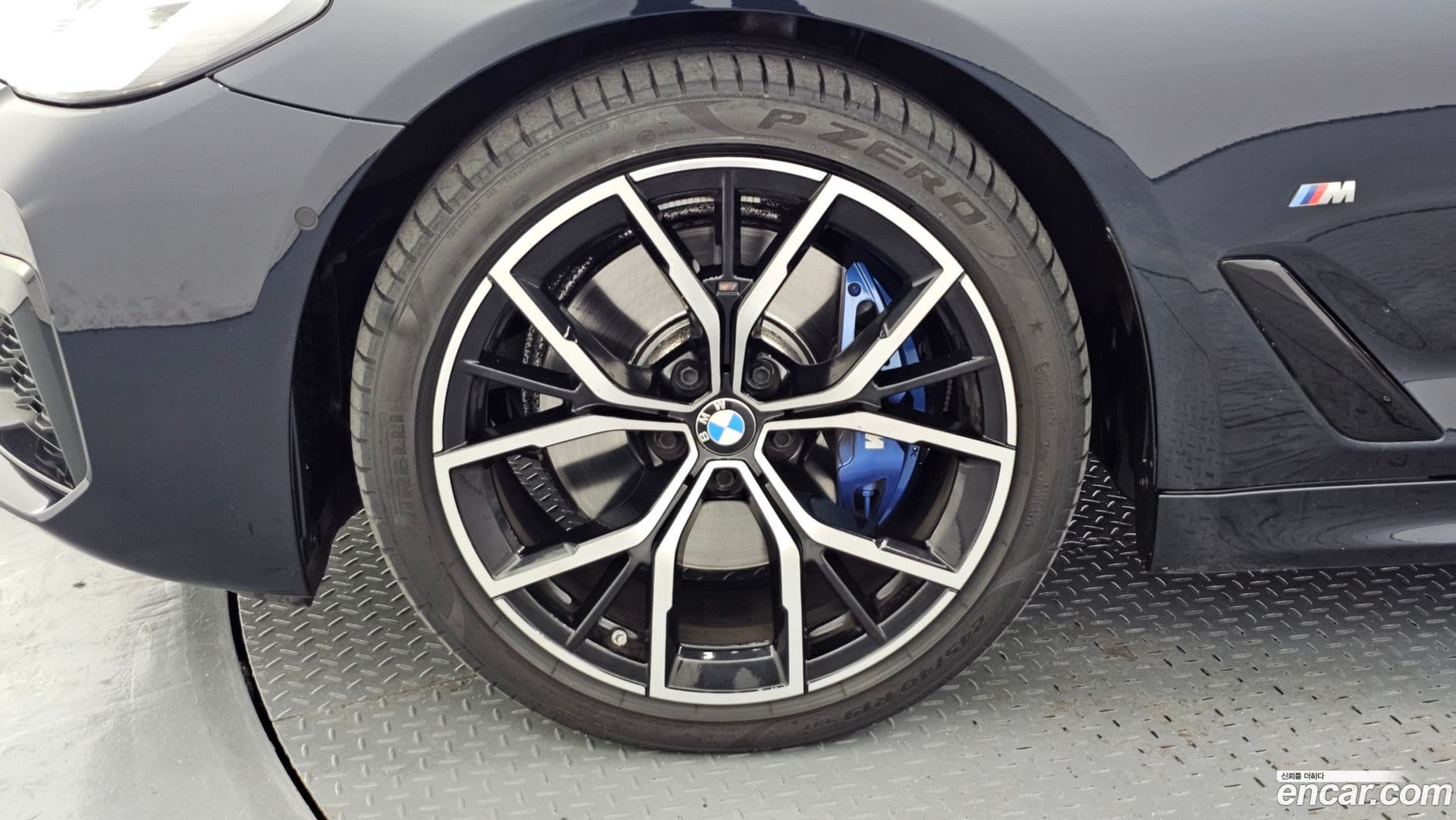 Main__Slider__Photo:5-Series BMW 2023.4-4