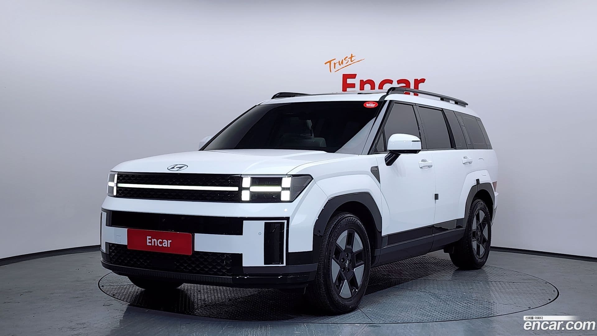 Main__Slider__Photo:Santafe Hyundai 2023.10-0