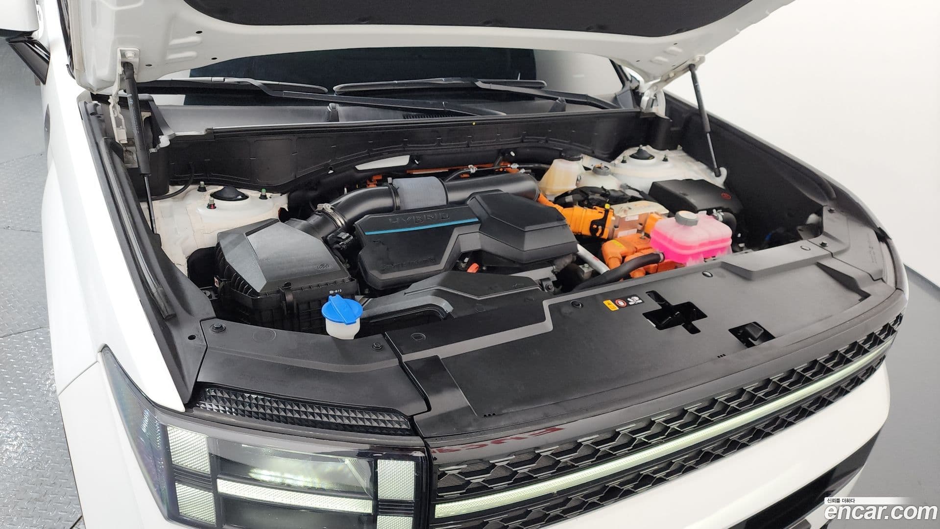 Main__Slider__Photo:Santafe Hyundai 2023.10-5