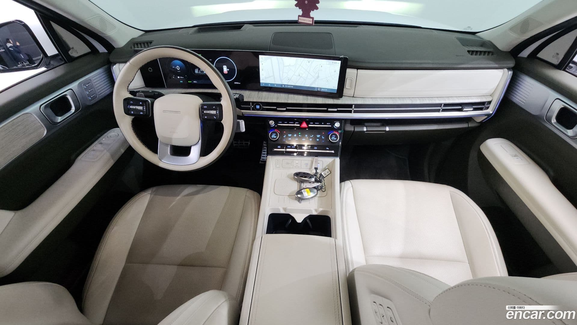 Main__Slider__Photo:Santafe Hyundai 2023.10-6