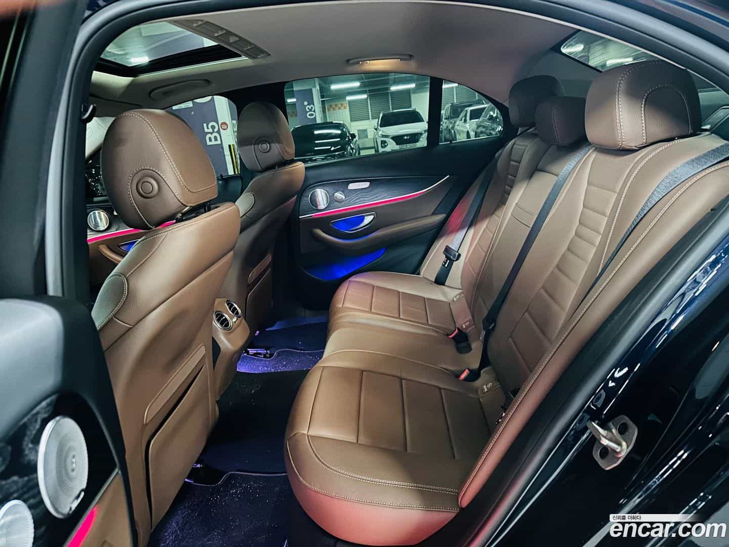 E-Class Mercedes-Benz 2019.3-OPTION-015