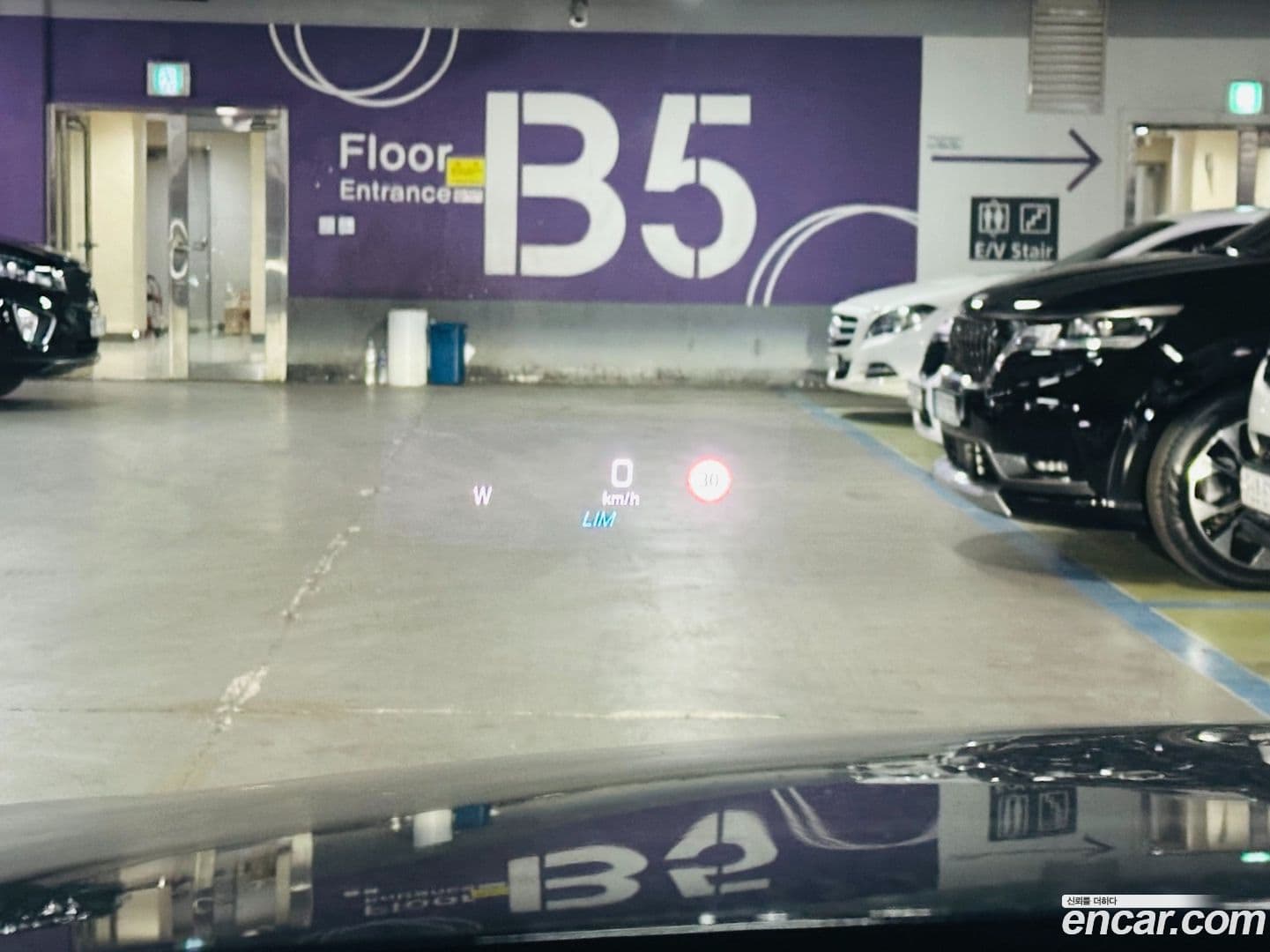 Main__Slider__Photo:E-Class Mercedes-Benz 2019.3-18