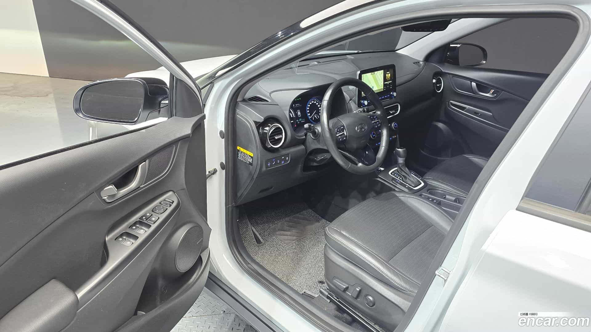 Kona Hyundai 2020.3-INNER-010