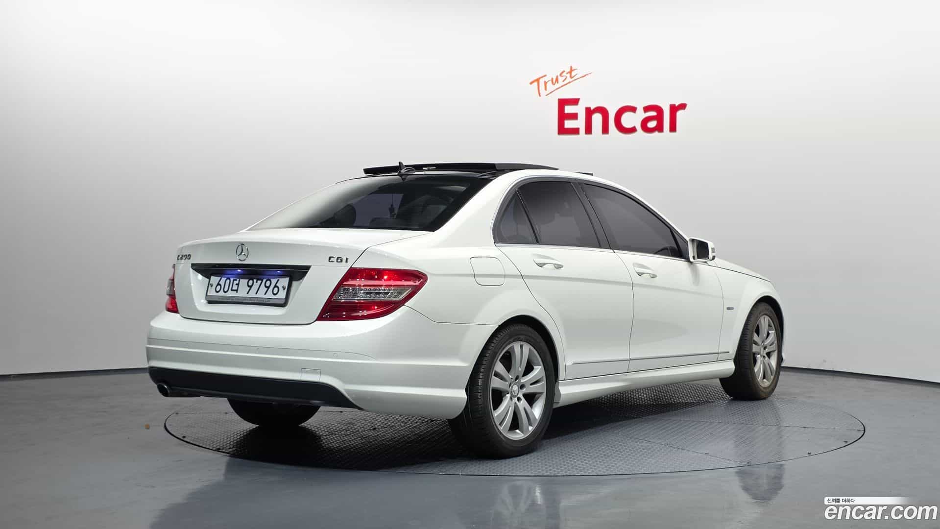 C-Class Mercedes-Benz 2010.7-OUTER-002