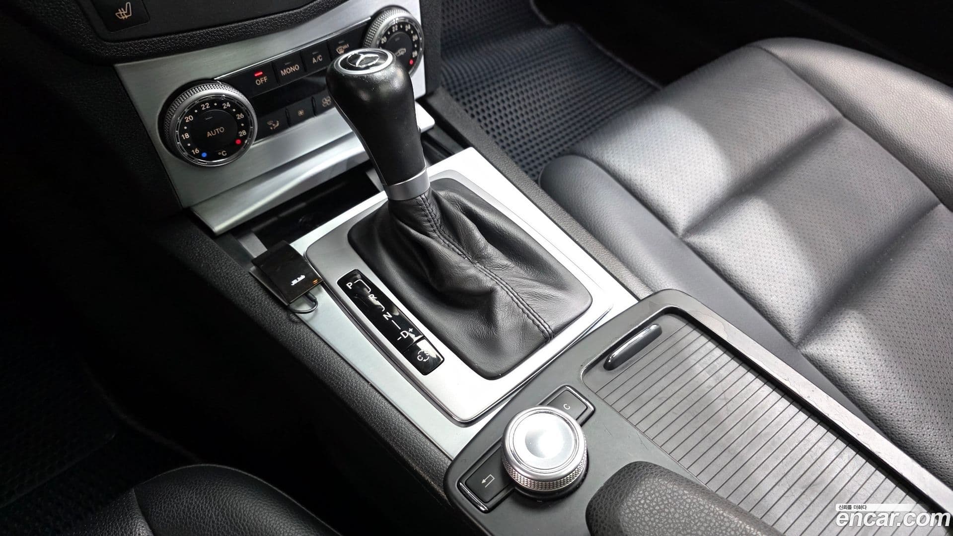 Main__Slider__Photo:C-Class Mercedes-Benz 2010.7-8