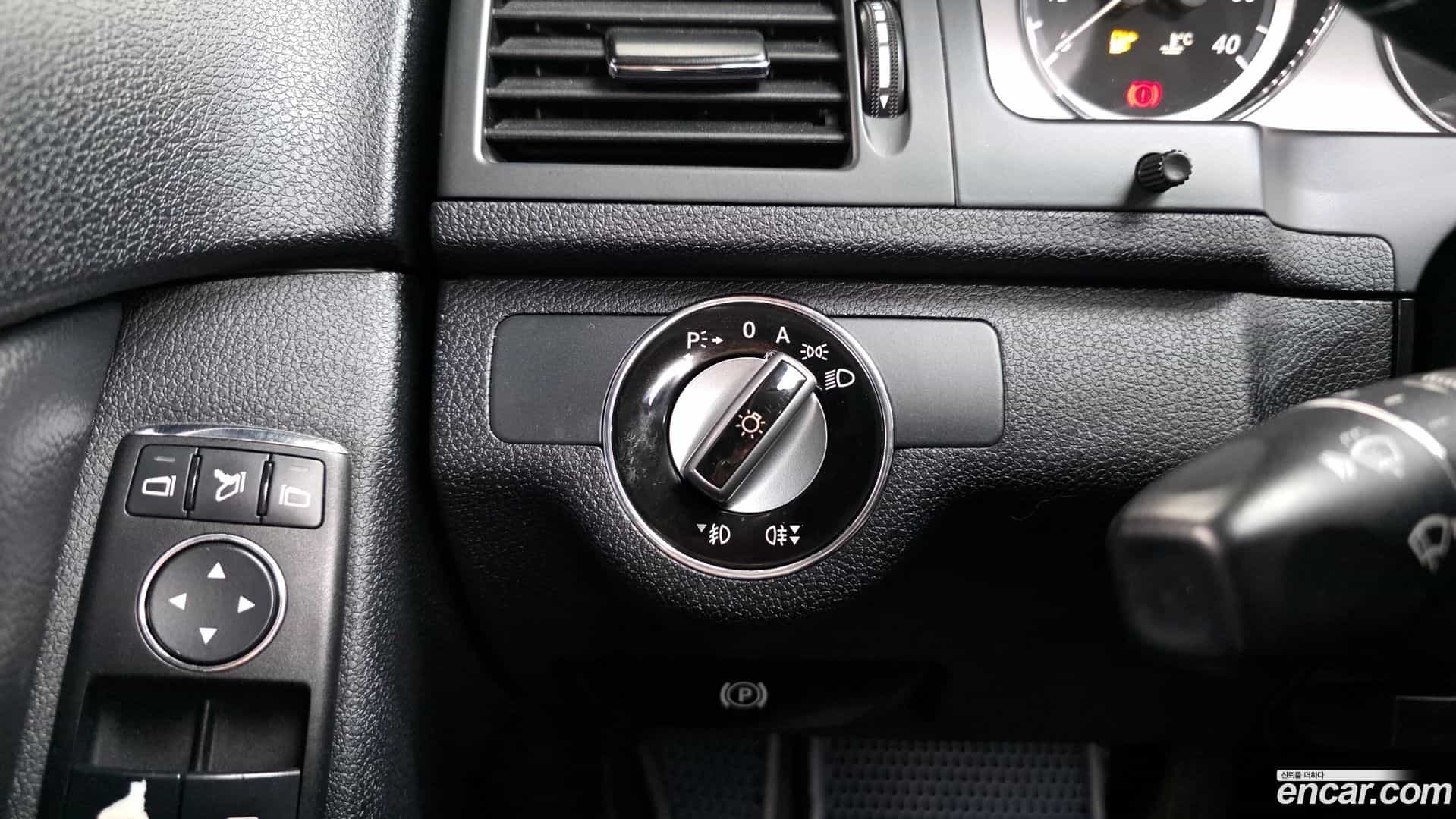 C-Class Mercedes-Benz 2010.7-OPTION-017