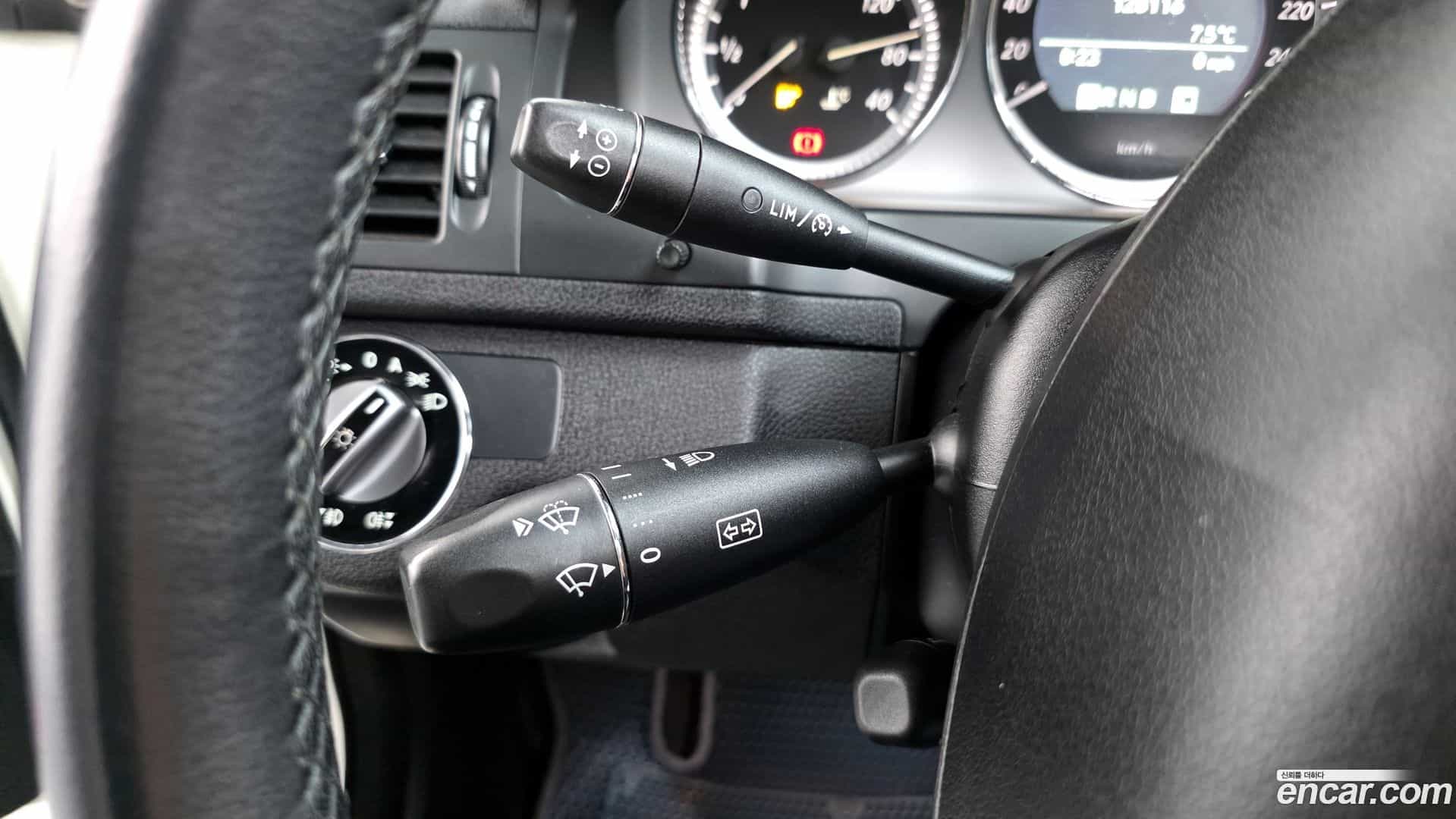 C-Class Mercedes-Benz 2010.7-OPTION-018