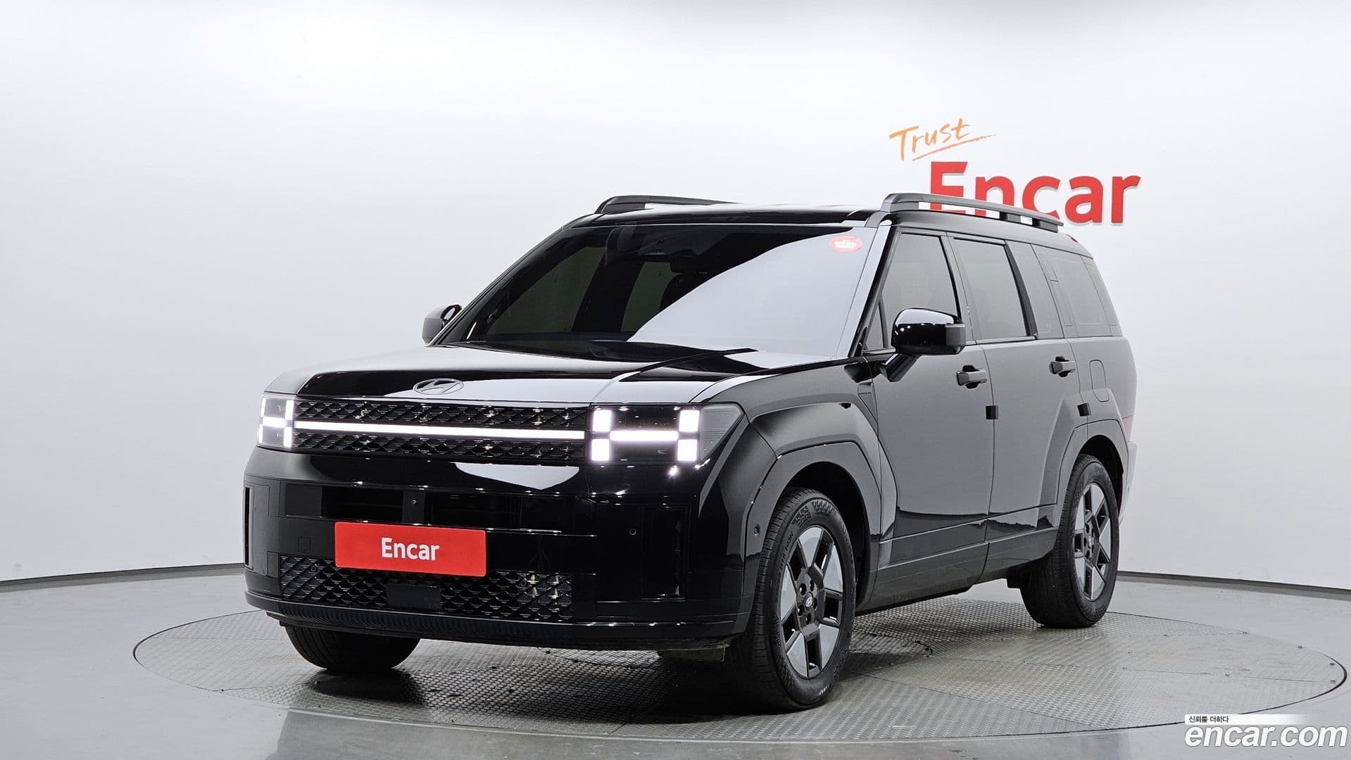 Main__Slider__Photo:Santafe Hyundai 2024.5-0