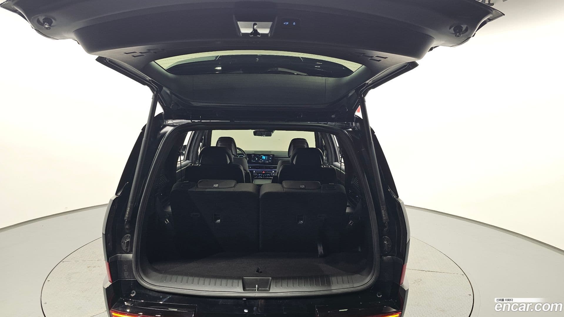 Main__Slider__Photo:Santafe Hyundai 2024.5-19