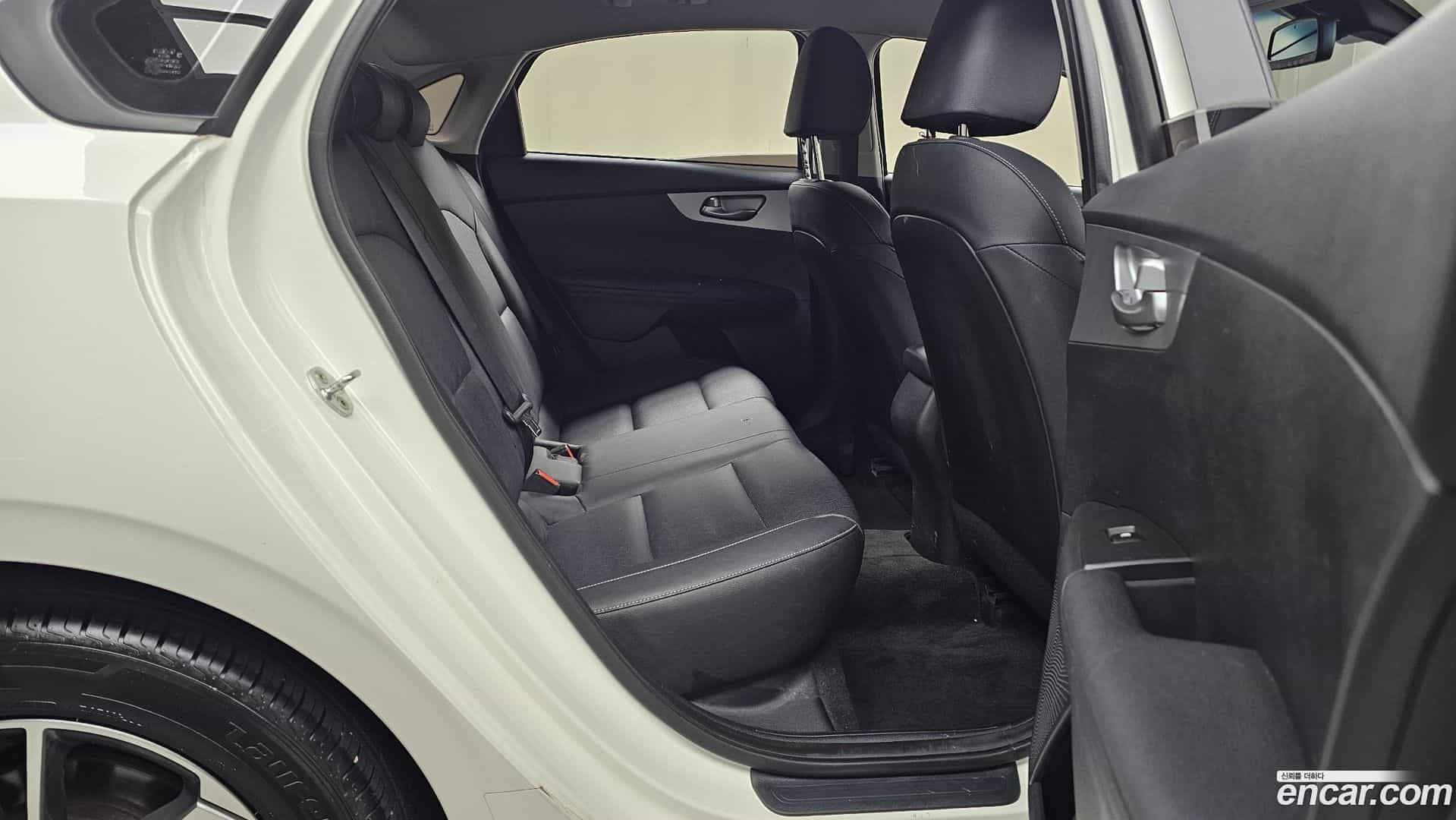 K3 Kia 2021.6-OPTION-016