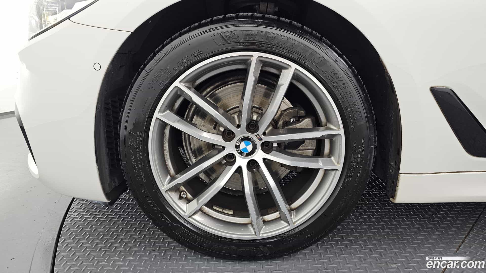 5-Series BMW 2017.2-OUTER-005