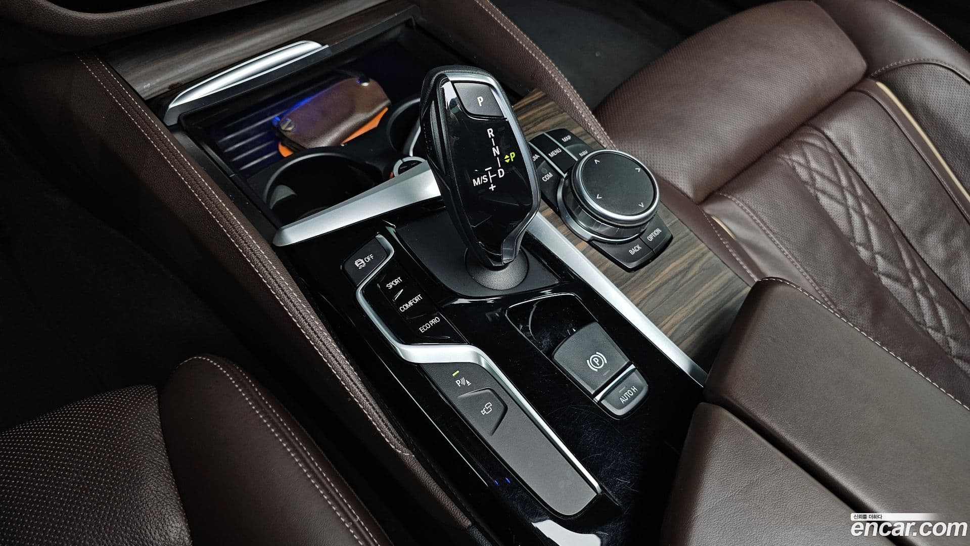 Main__Slider__Photo:5-Series BMW 2017.2-8