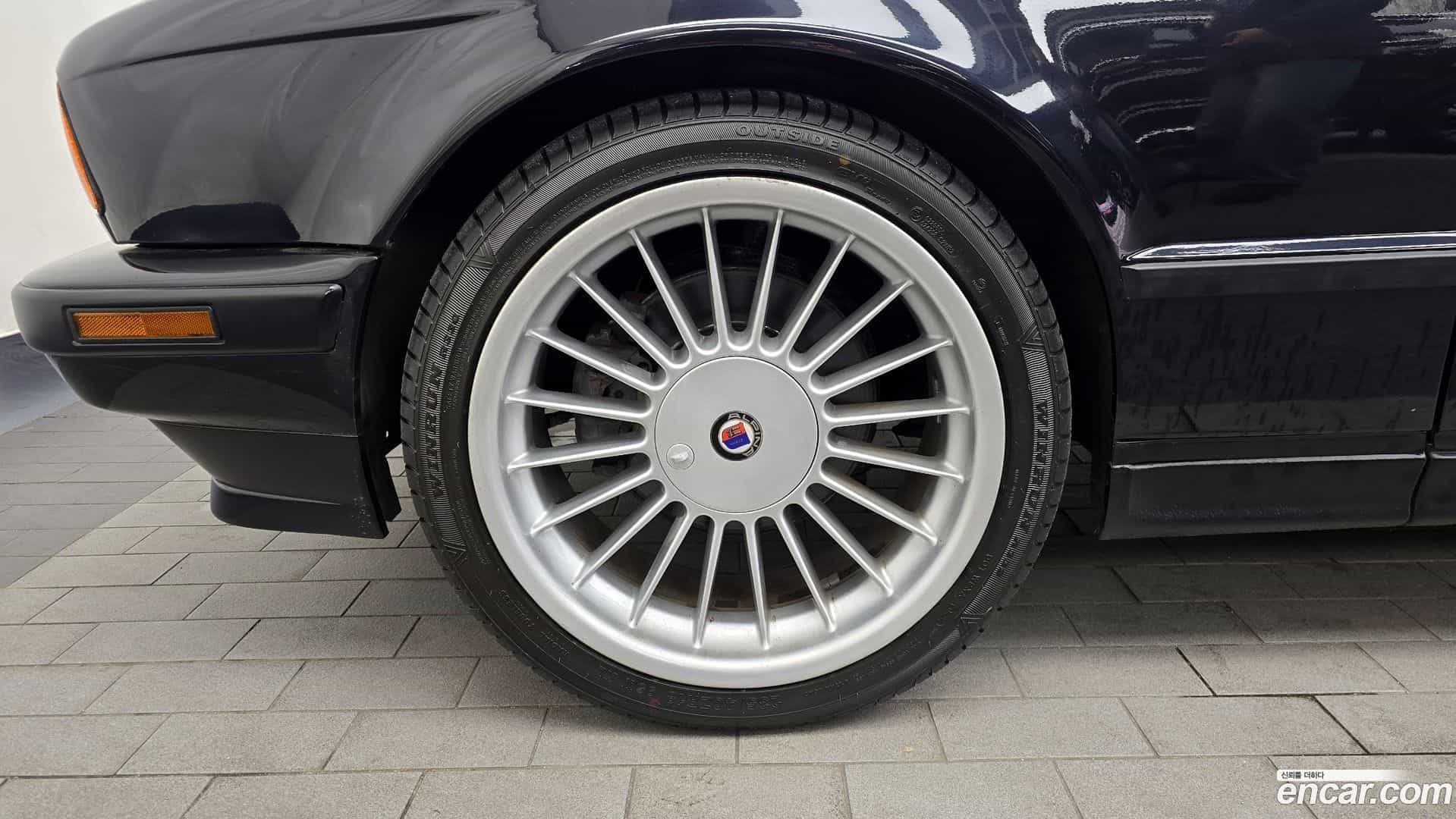 5-Series BMW 1990.11-OUTER-005