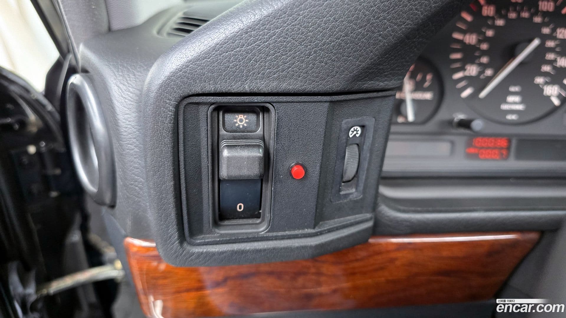 Main__Slider__Photo:5-Series BMW 1990.11-14