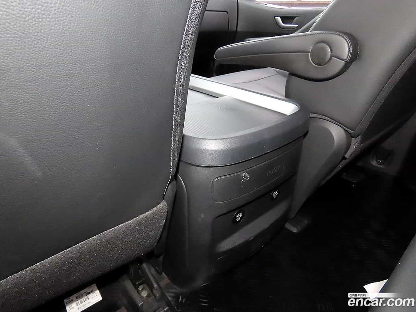 Staria Hyundai 2022.4-OPTION-021