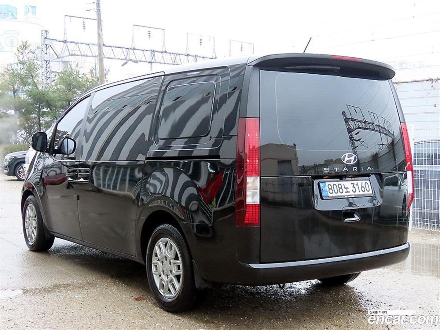 Main__Slider__Photo:Staria Hyundai 2022.4-17