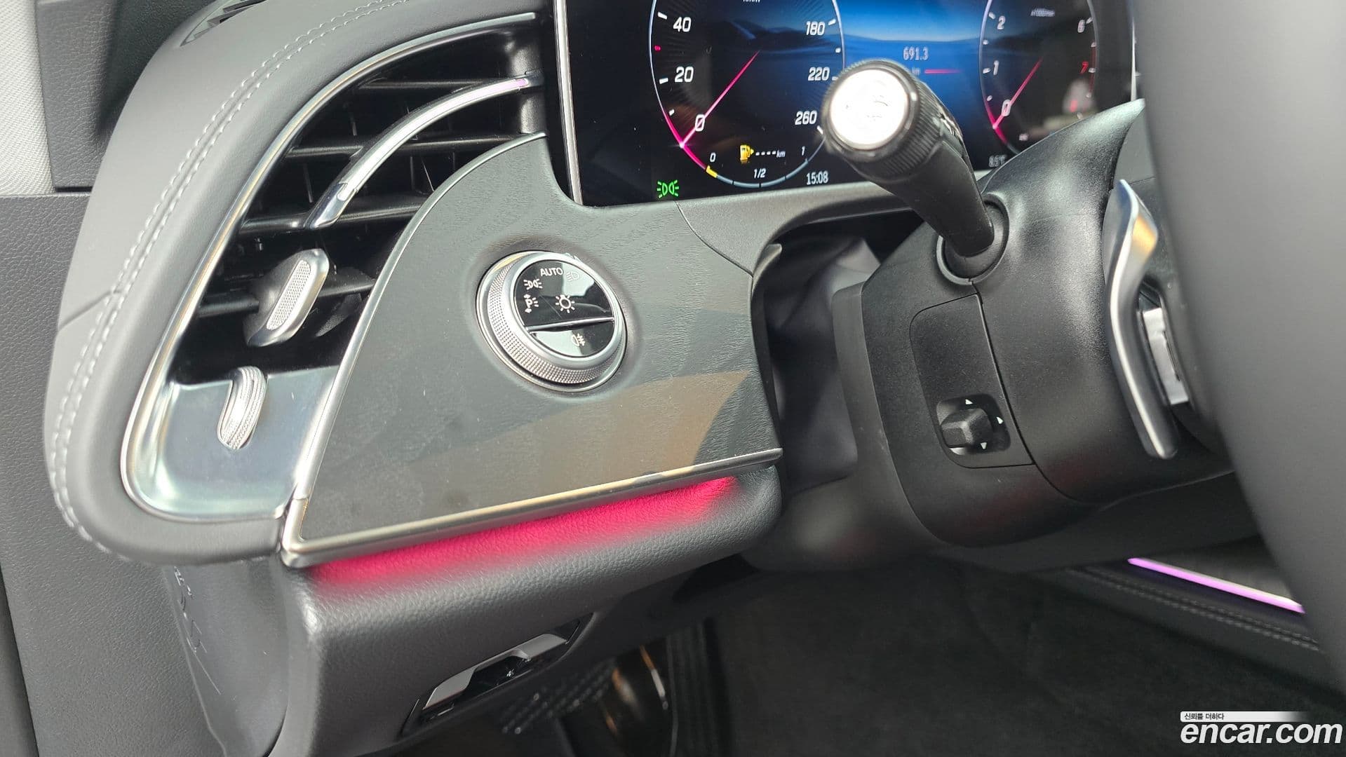 Main__Slider__Photo:E-Class Mercedes-Benz 2025.2-16