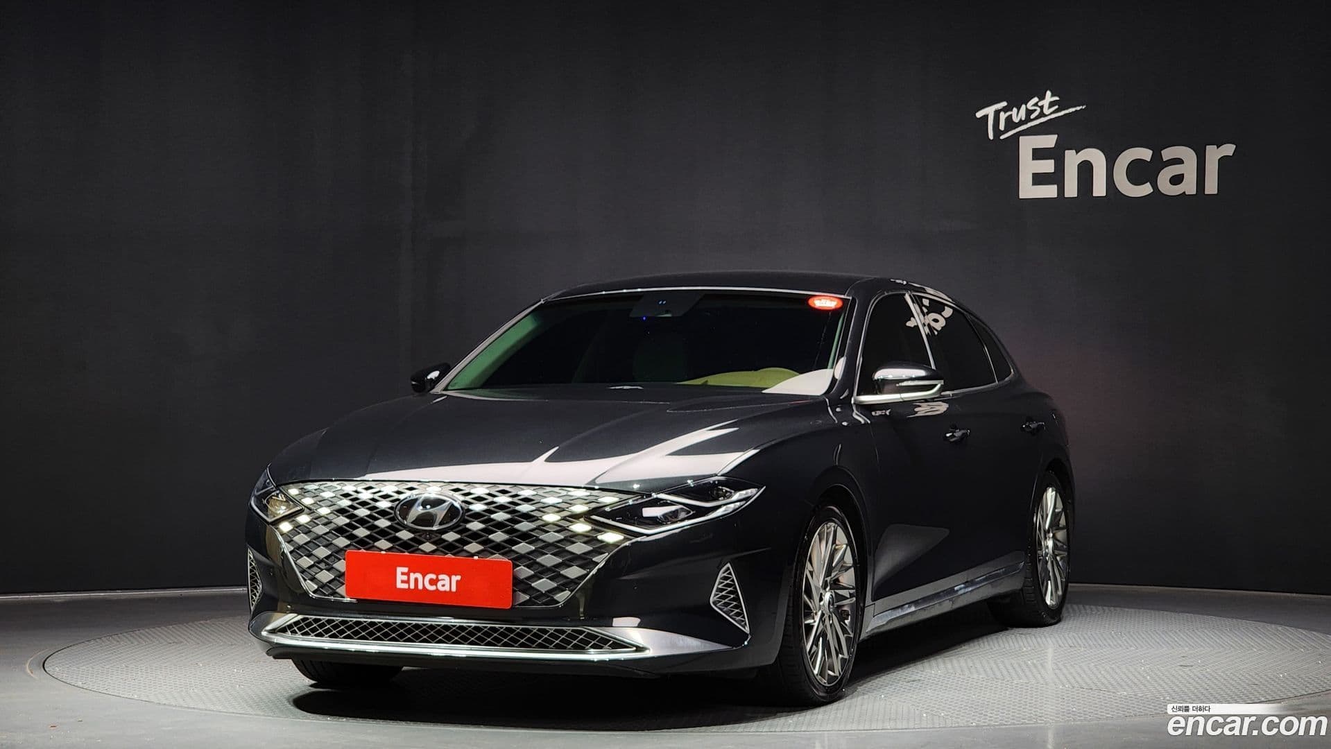 Main__Slider__Photo:Grandeur Hyundai 2020.1-1