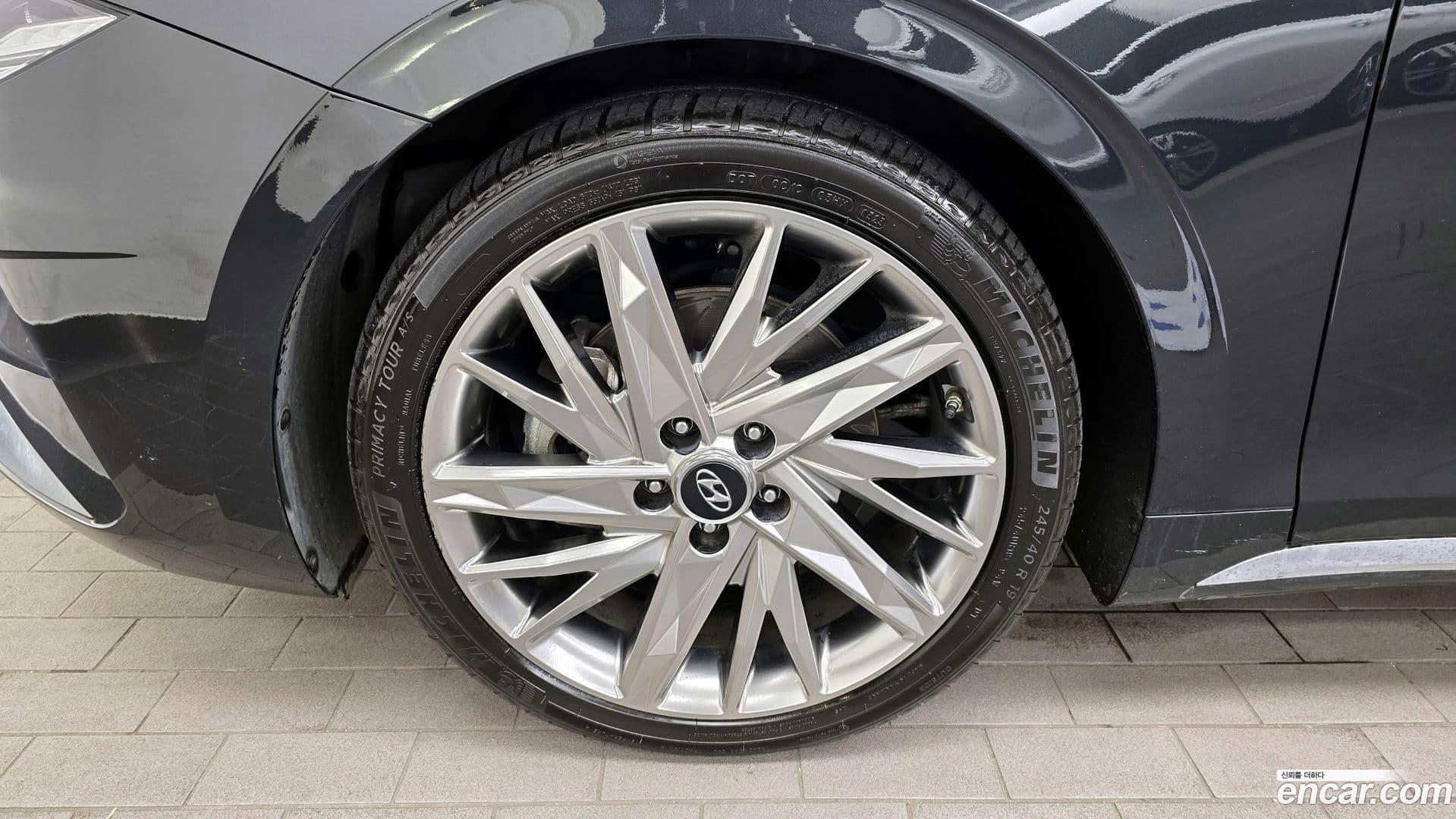 Main__Slider__Photo:Grandeur Hyundai 2020.1-6