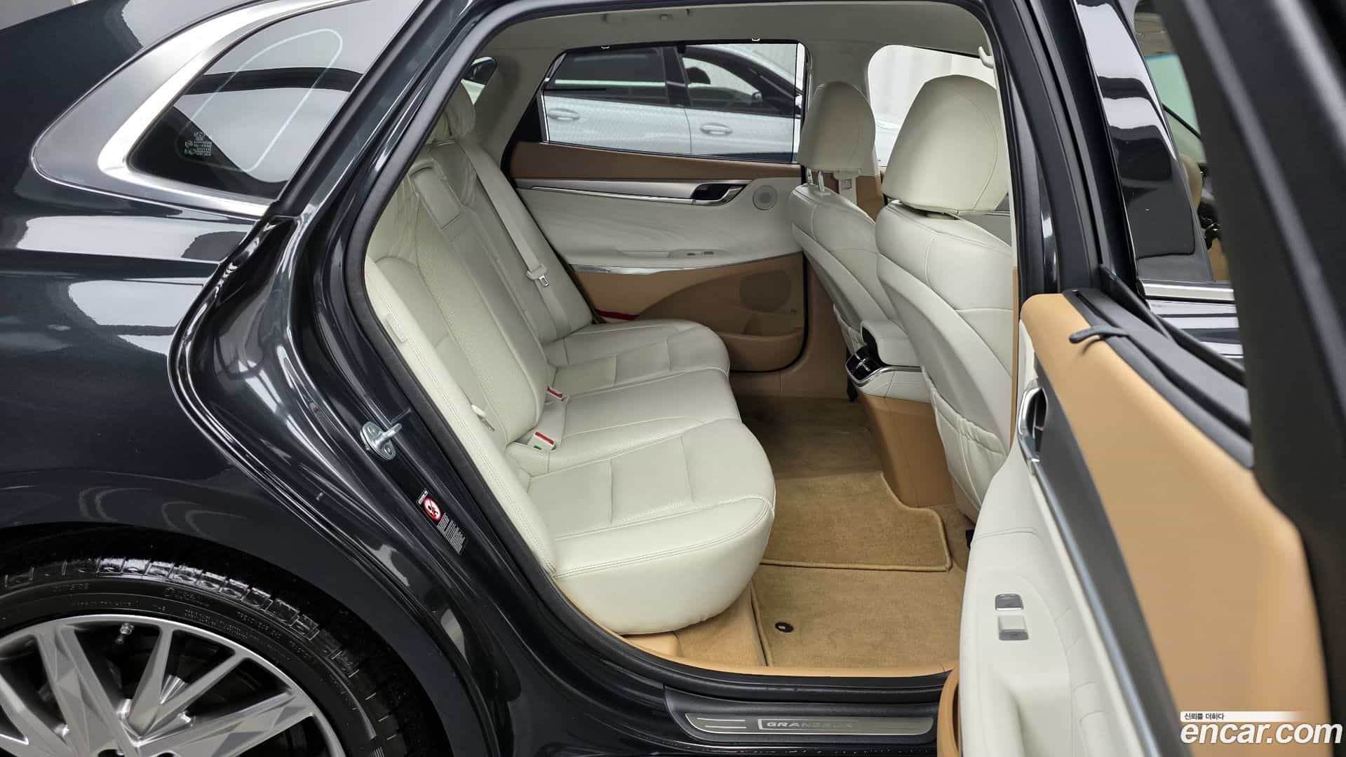 Grandeur Hyundai 2020.1-OPTION-016