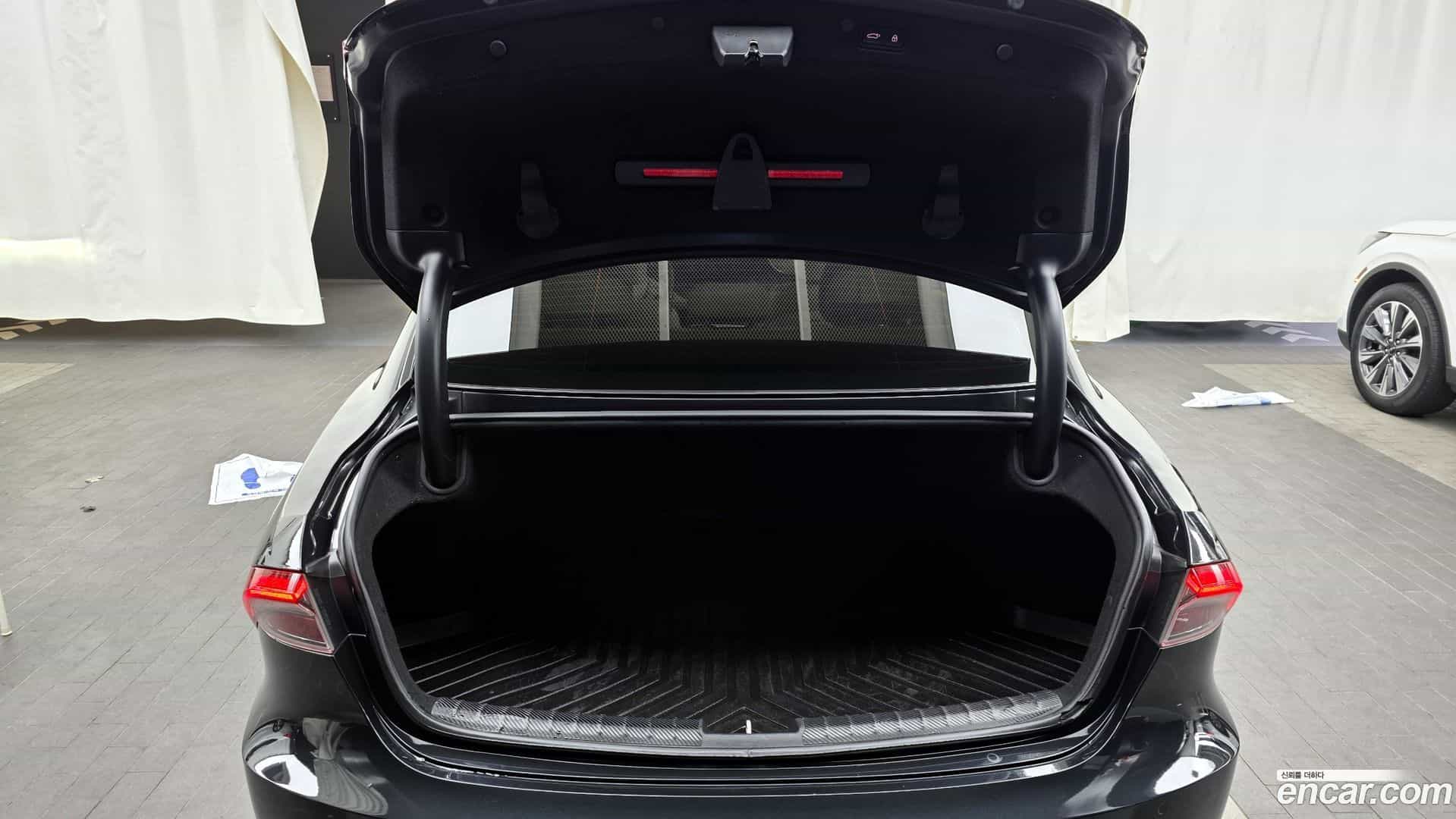 Grandeur Hyundai 2020.1-OPTION-024