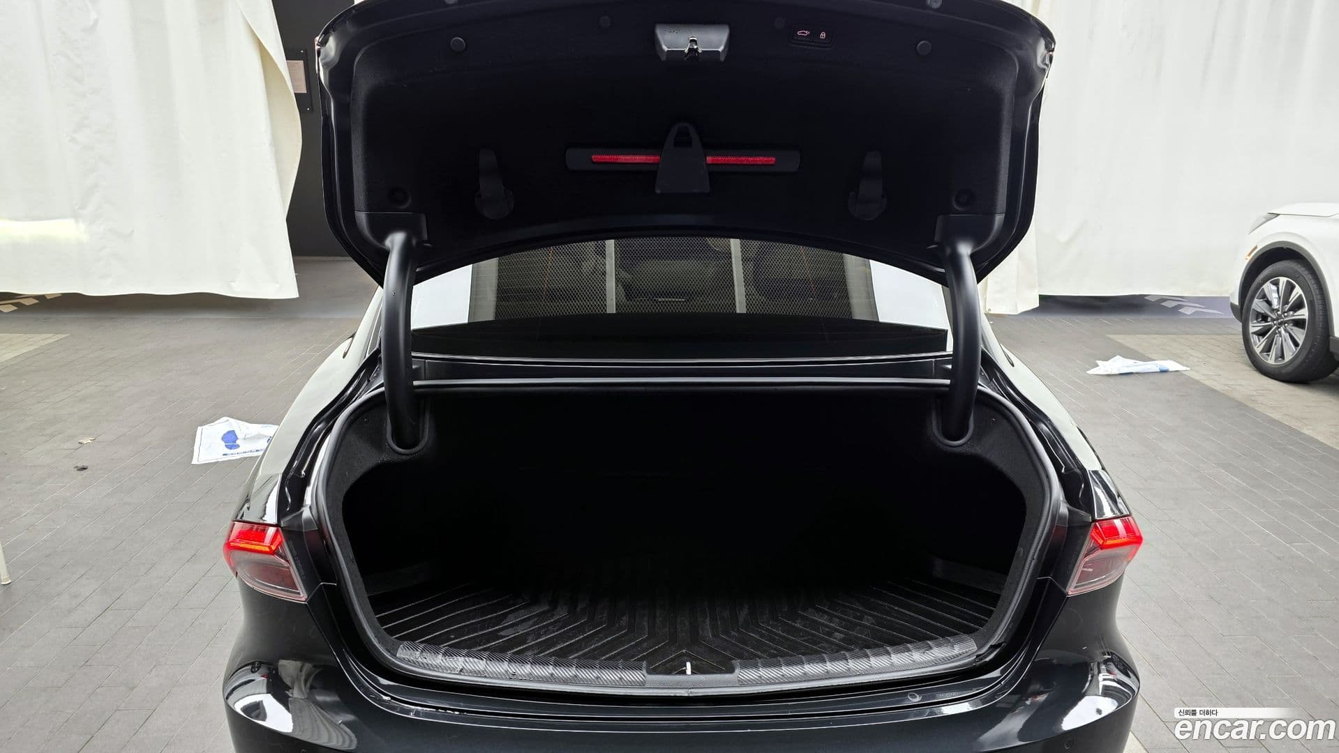 Main__Slider__Photo:Grandeur Hyundai 2020.1-19