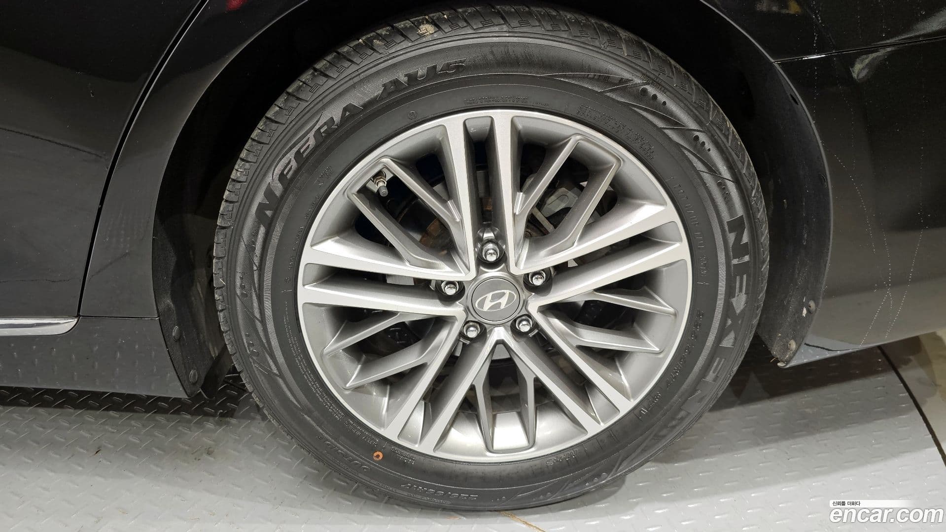 Main__Slider__Photo:Grandeur Hyundai 2019.10-4