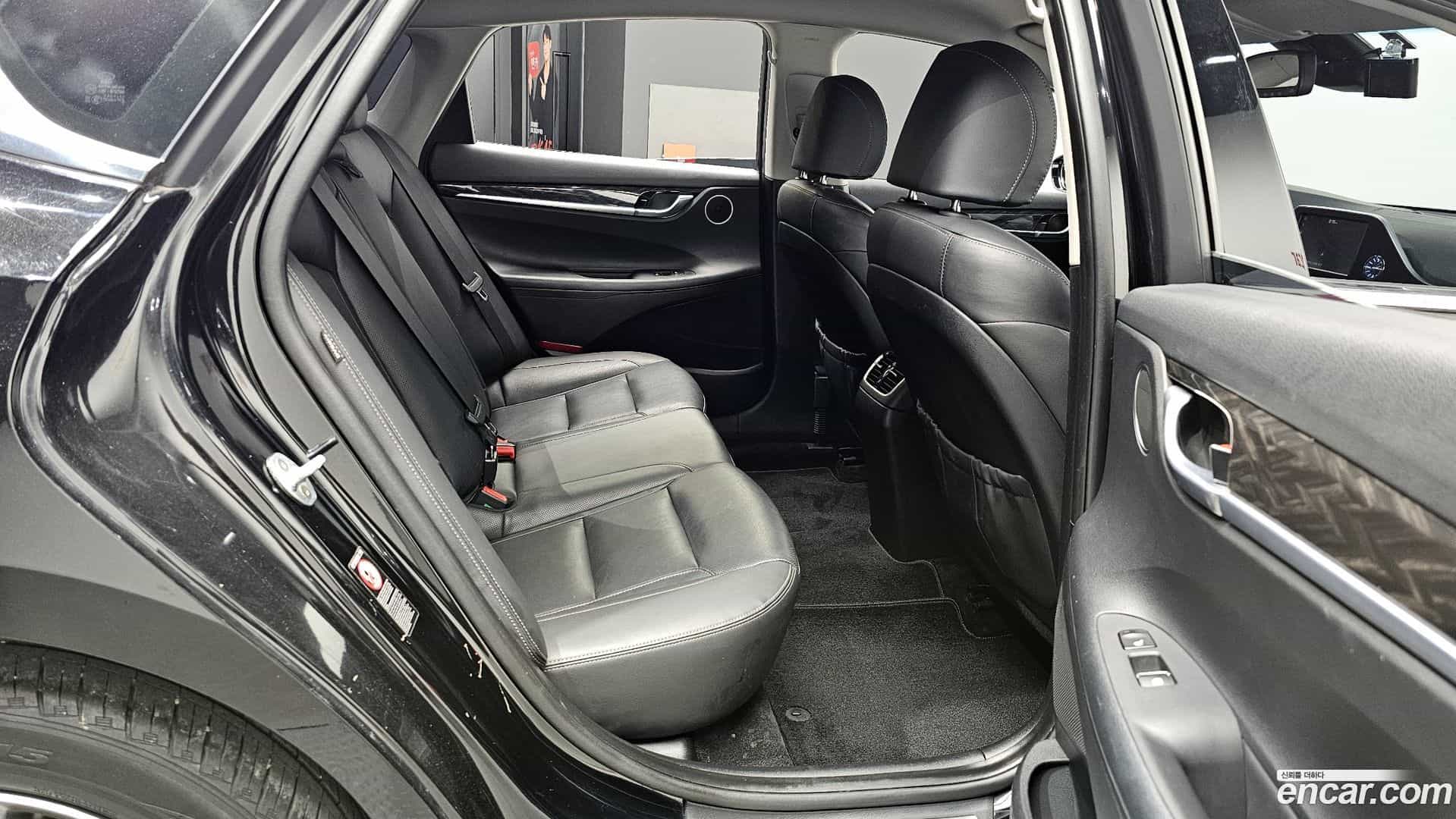 Grandeur Hyundai 2019.10-OPTION-016