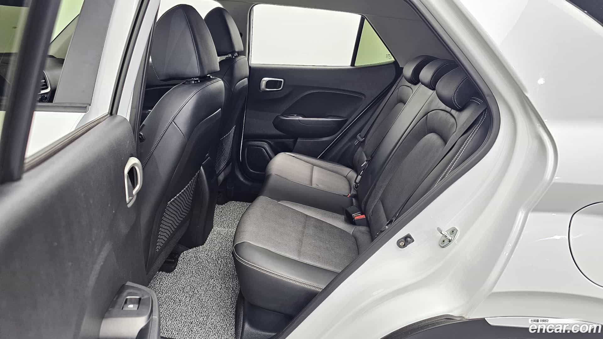 Venue Hyundai 2019.8-OPTION-015