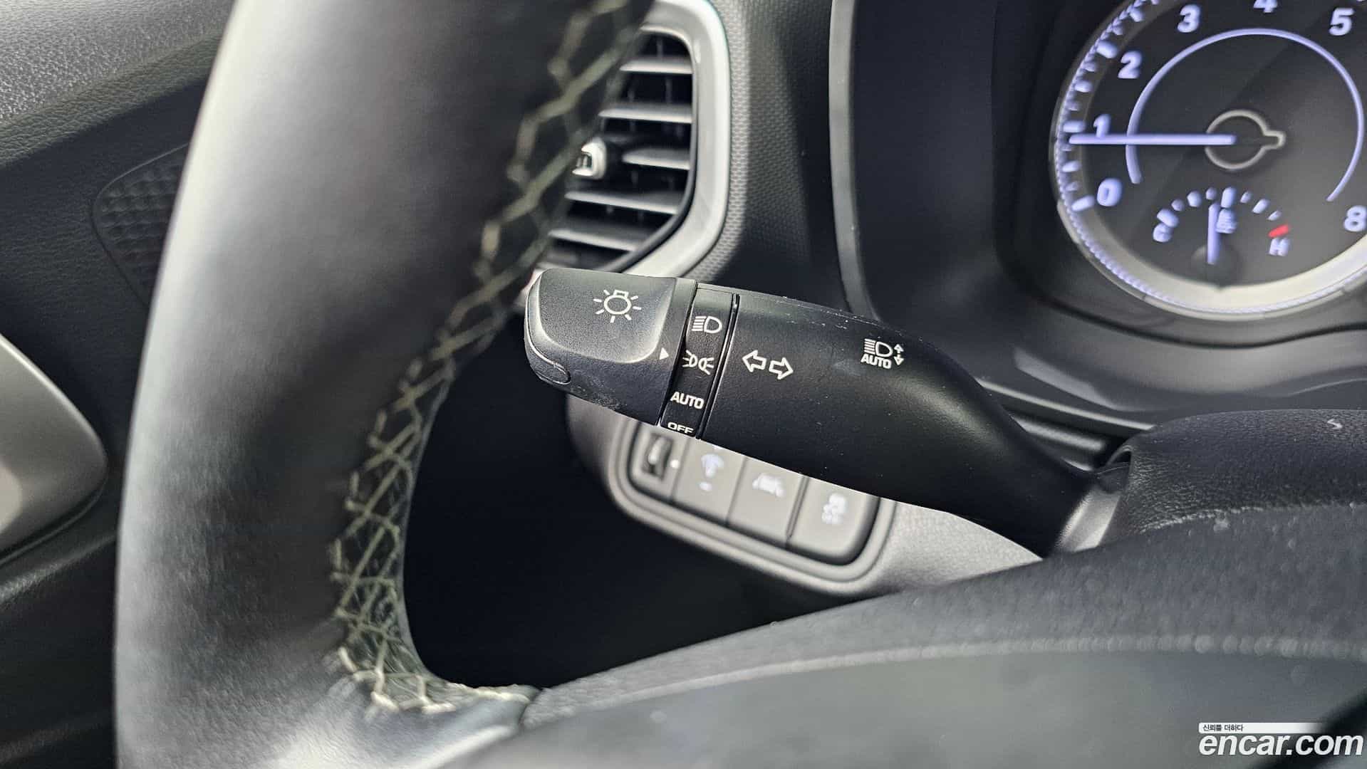 Venue Hyundai 2019.8-OPTION-019