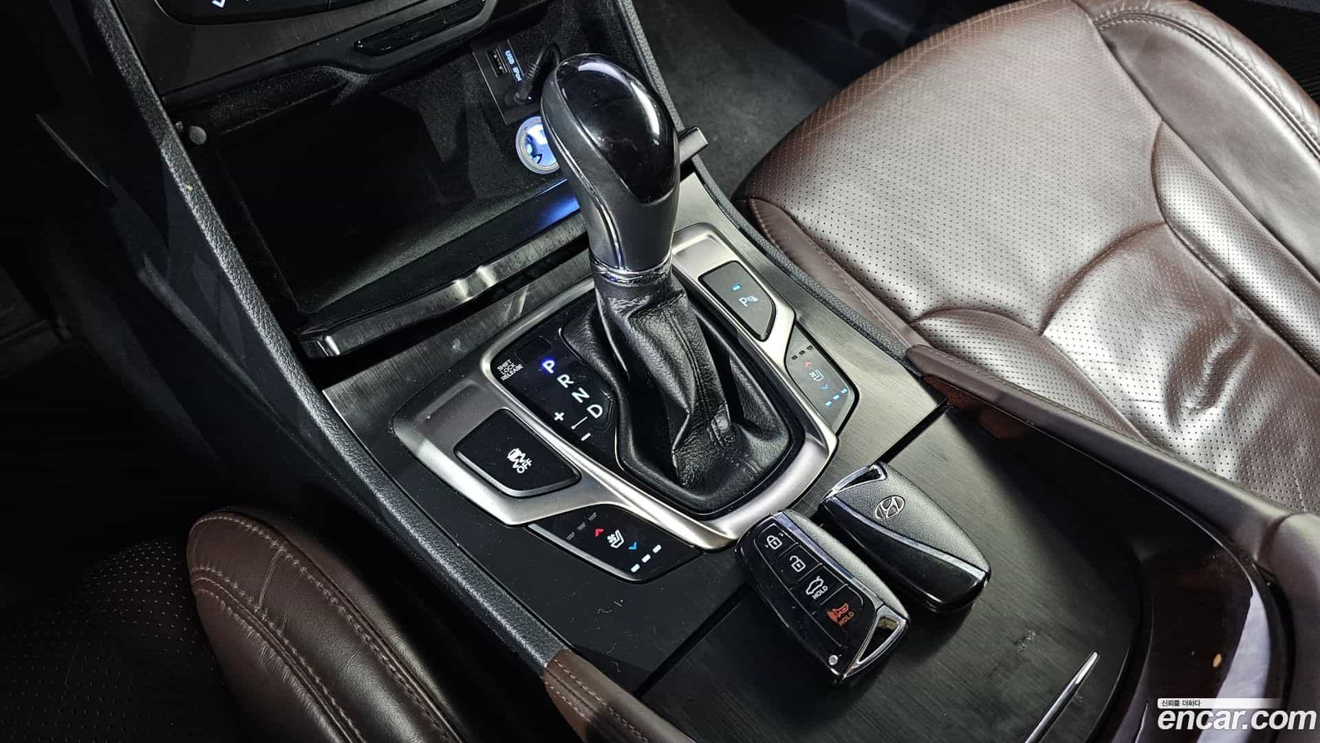 Grandeur Hyundai 2013.7-INNER-009