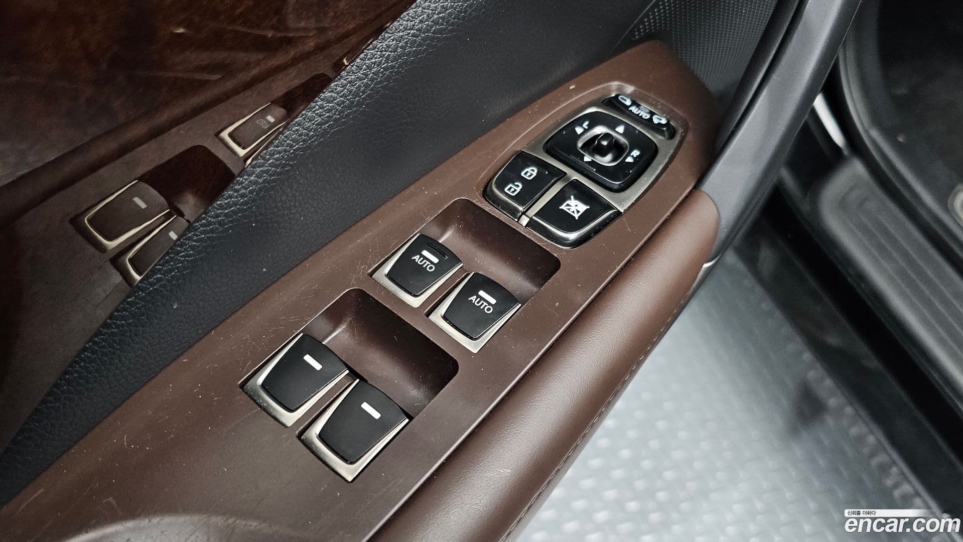 Main__Slider__Photo:Grandeur Hyundai 2013.7-12