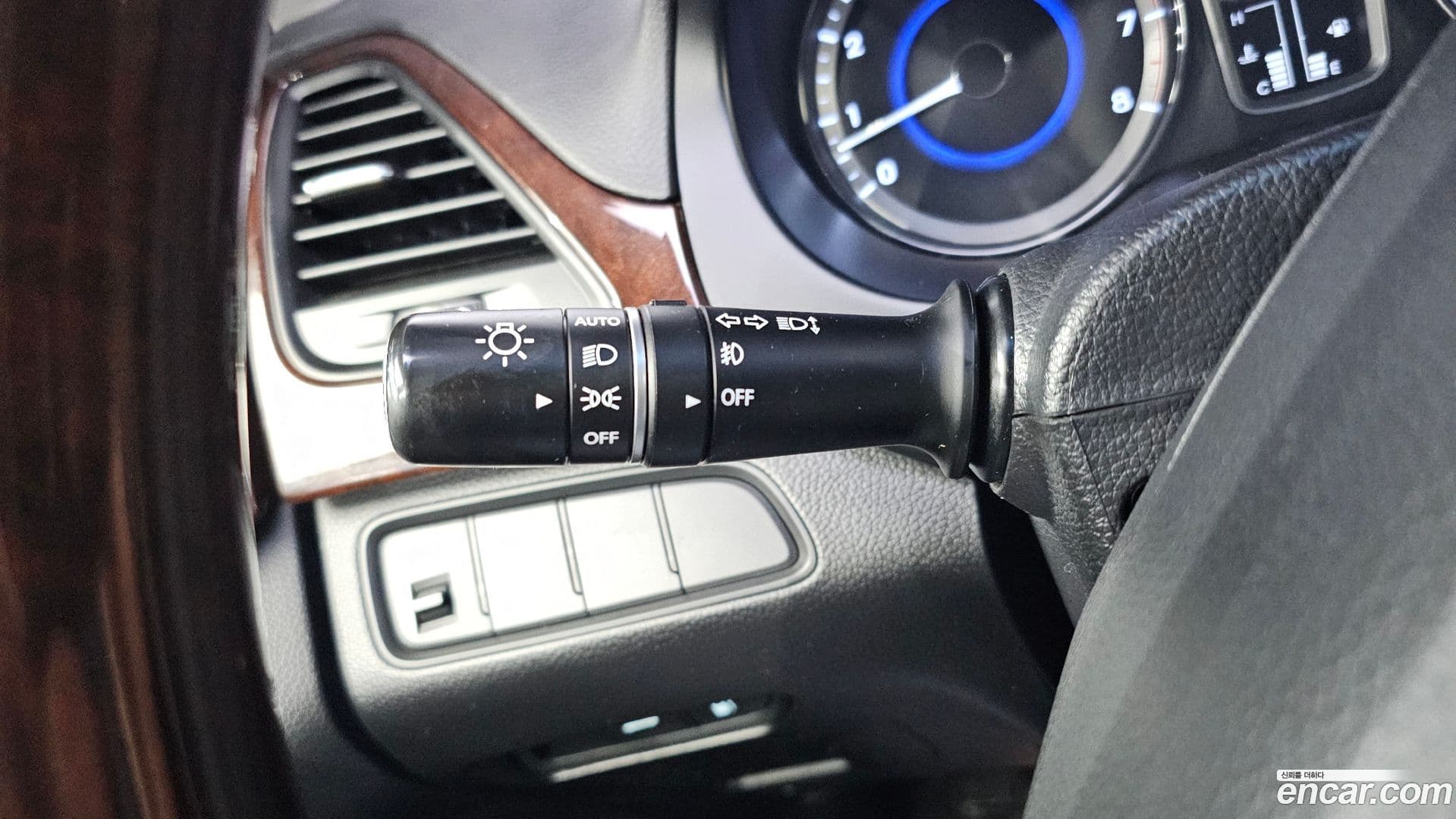 Main__Slider__Photo:Grandeur Hyundai 2013.7-14