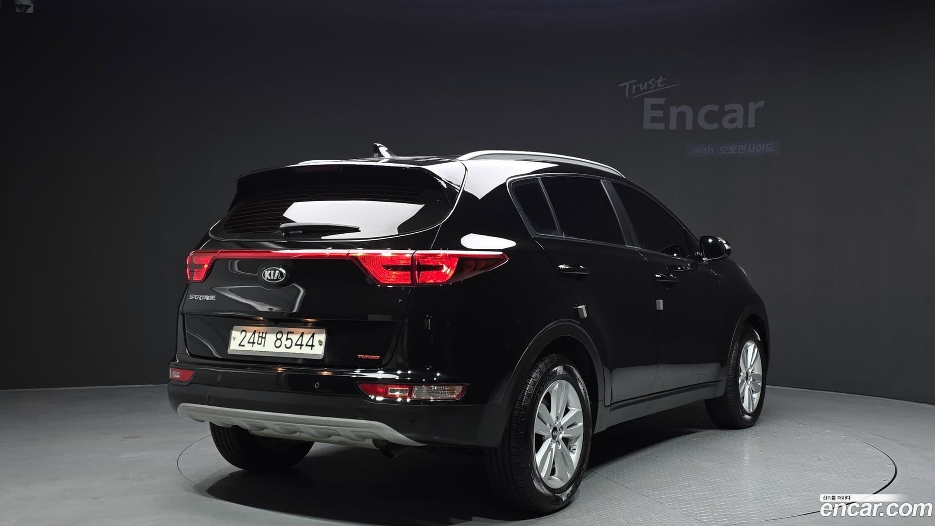 Main__Slider__Photo:Sportage Kia 2017.6-1