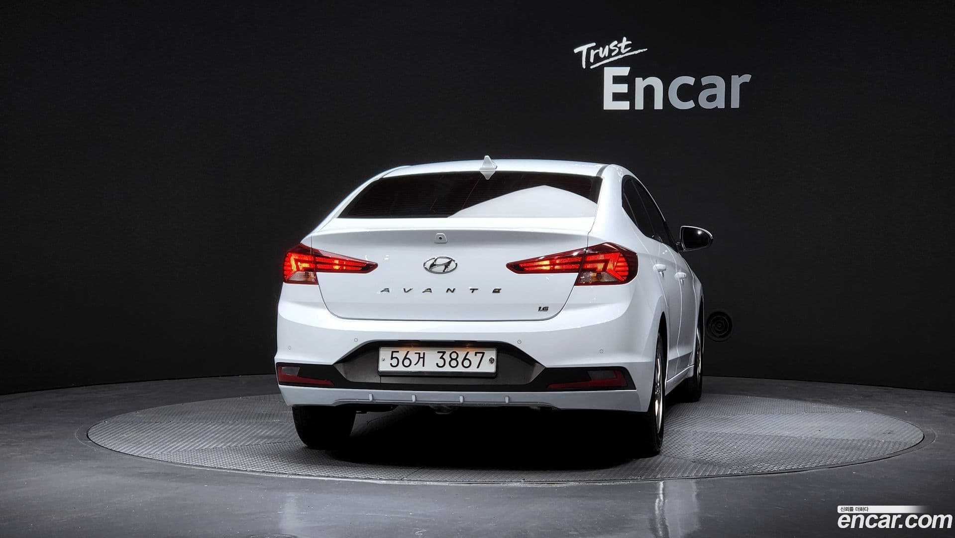 Main__Slider__Photo:AVANTE Hyundai 2019.3-3