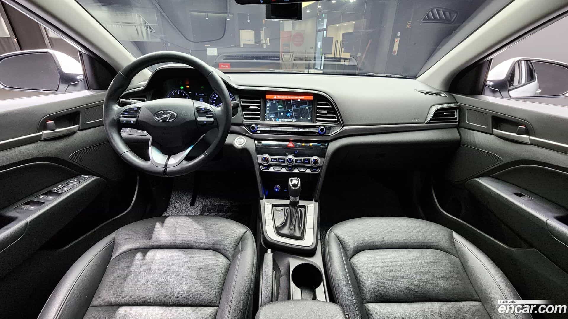 AVANTE Hyundai 2019.3-INNER-007