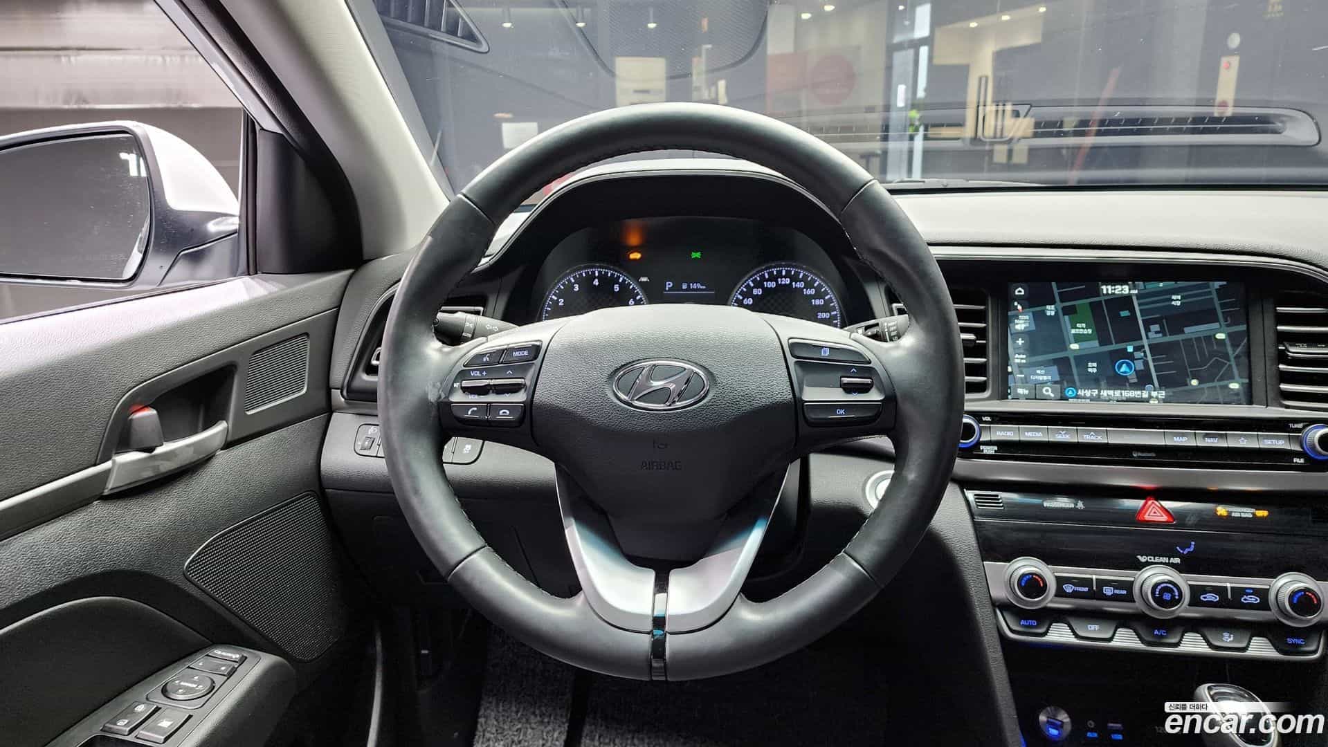 AVANTE Hyundai 2019.3-OPTION-018